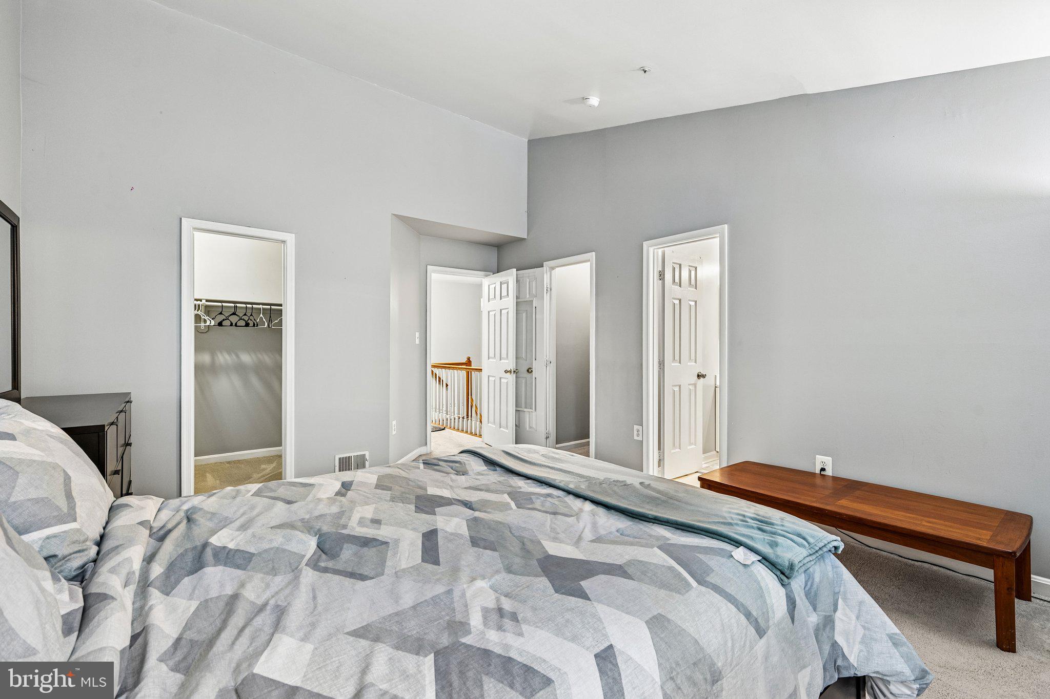 DIAMOND PROPERTY - Residential