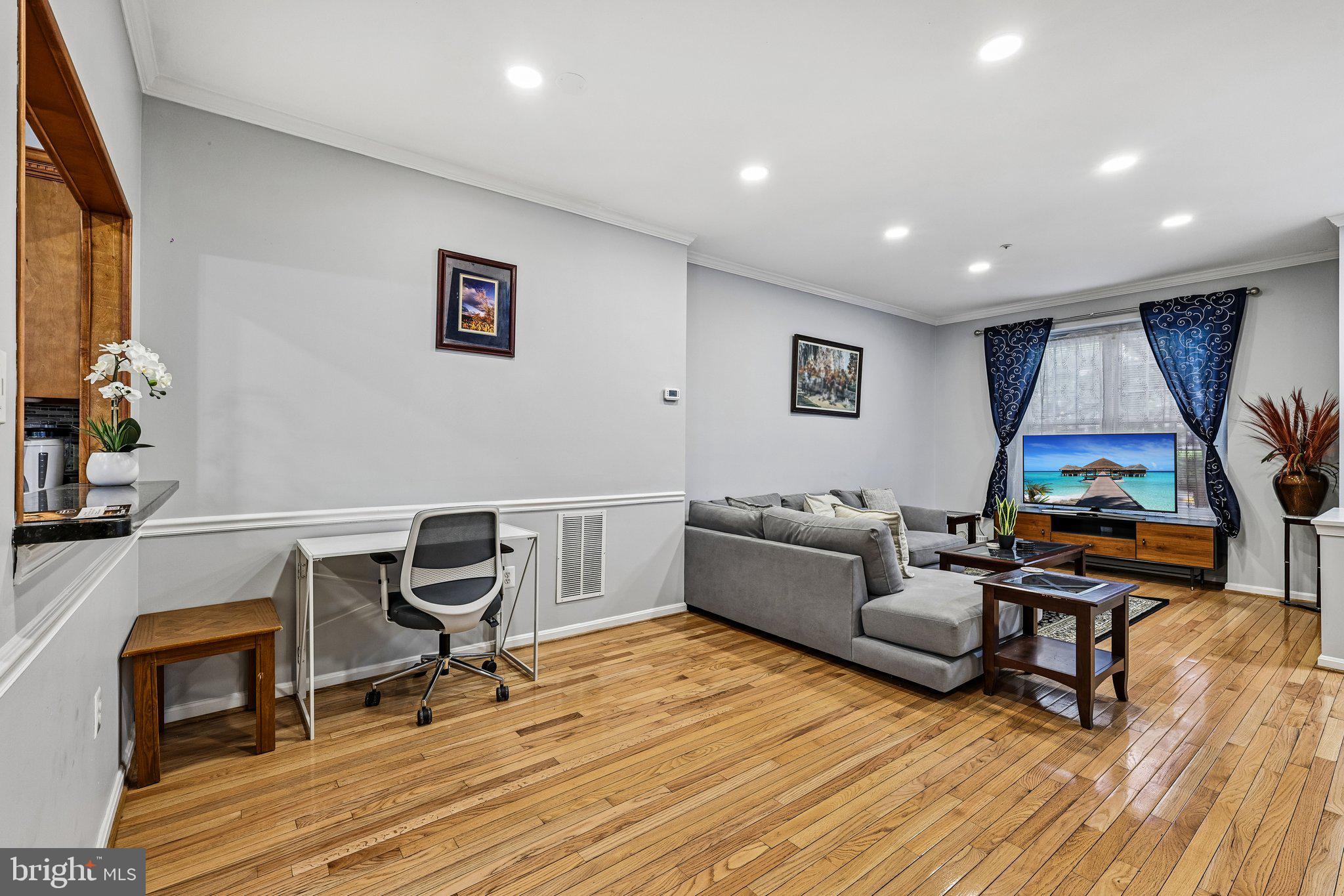 DIAMOND PROPERTY - Residential