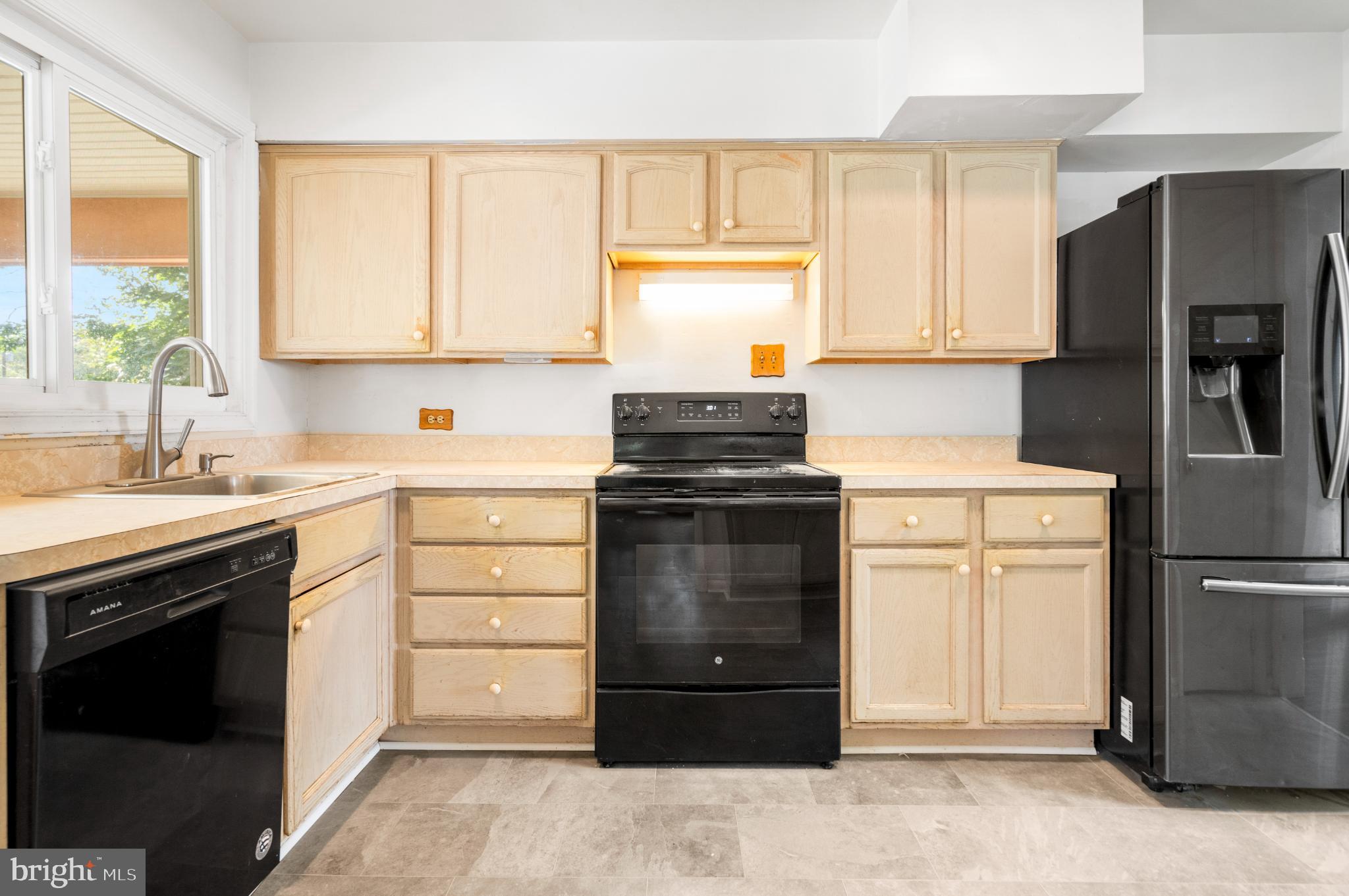 ADMIRAL HEIGHTS - Residential