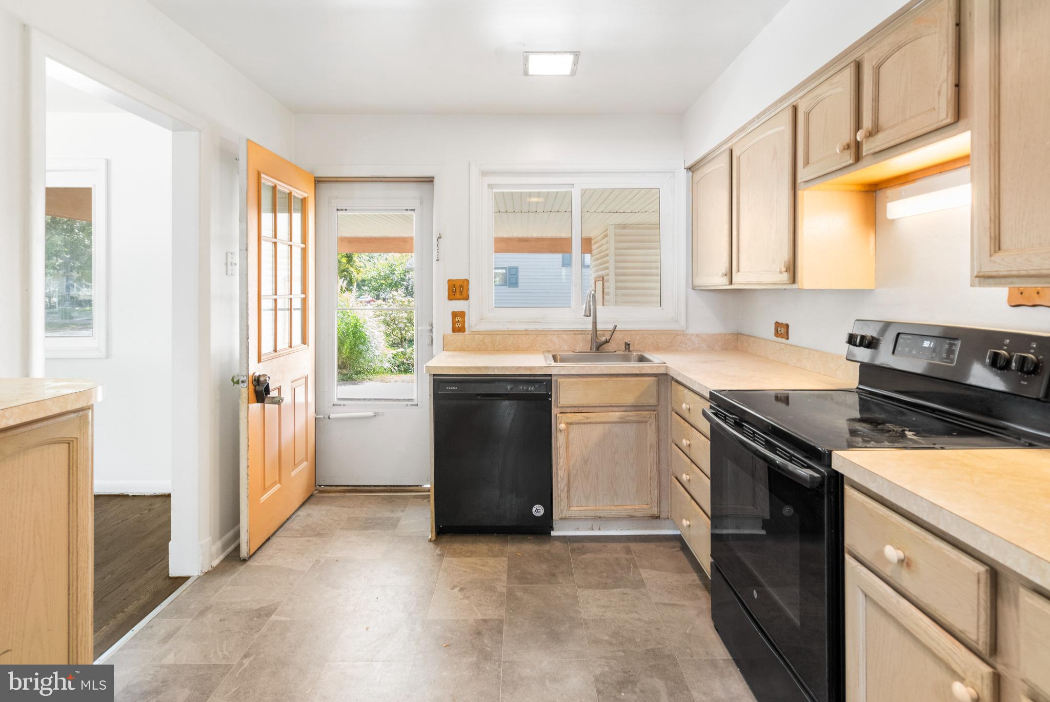 ADMIRAL HEIGHTS - Residential