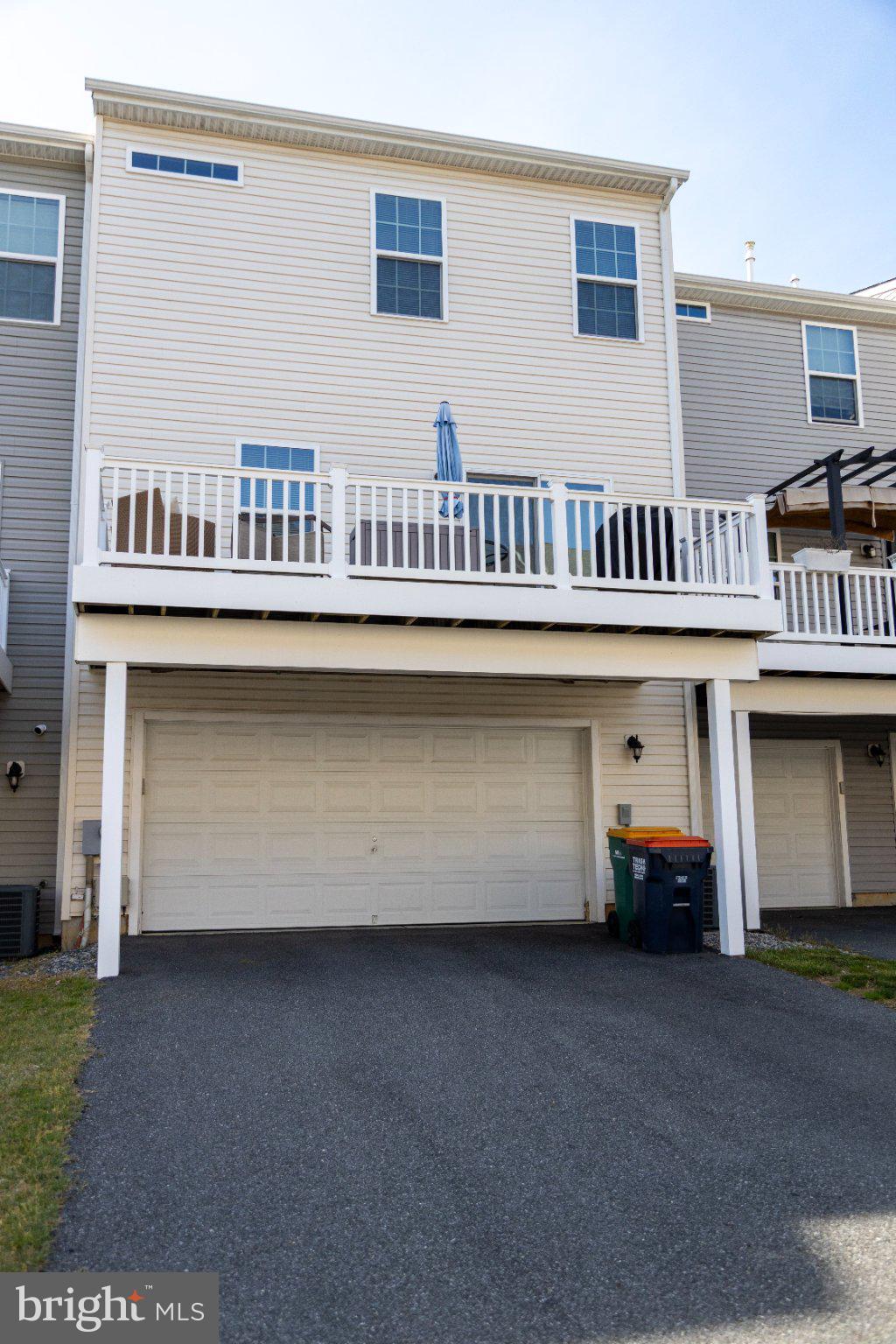 PKWY AT SOUTHRIDGE - Residential