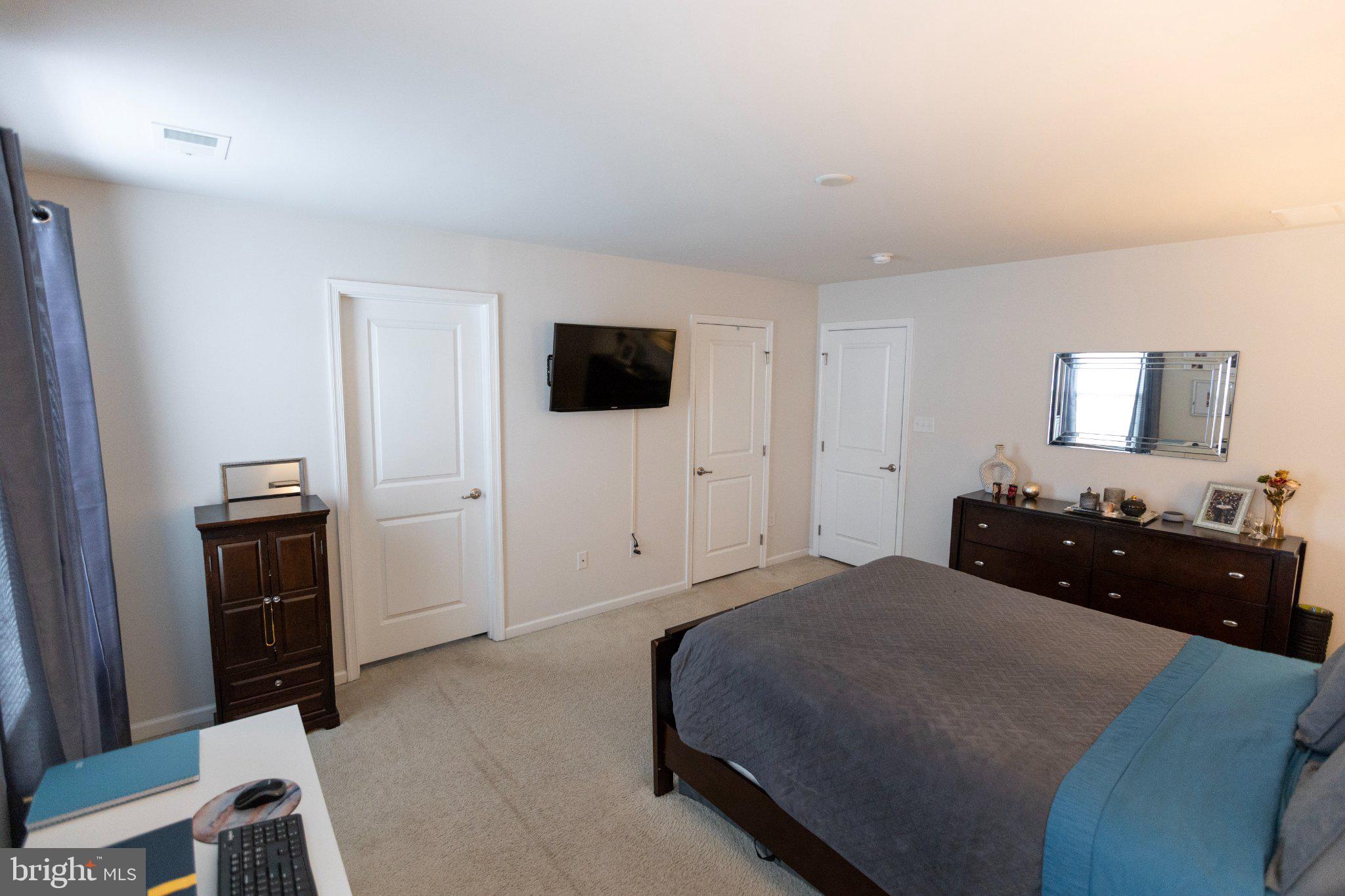 PKWY AT SOUTHRIDGE - Residential