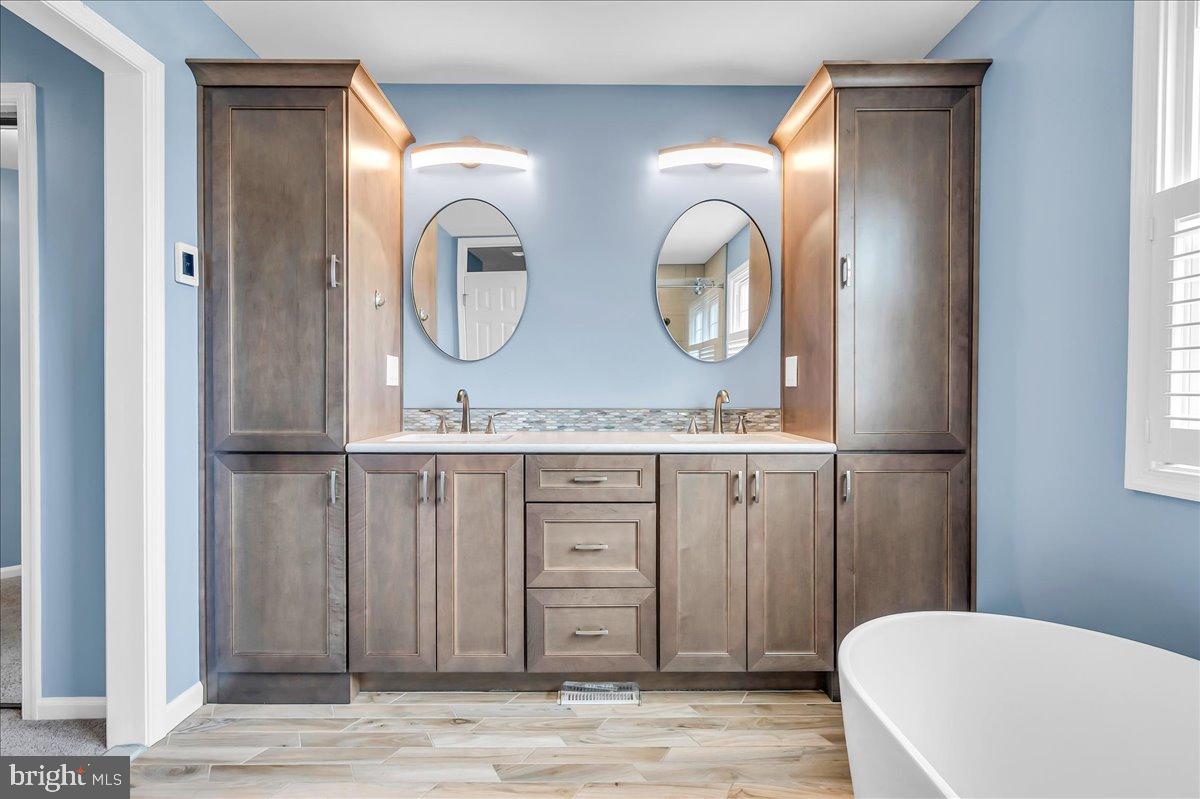 SOMERSET LAKE - Residential