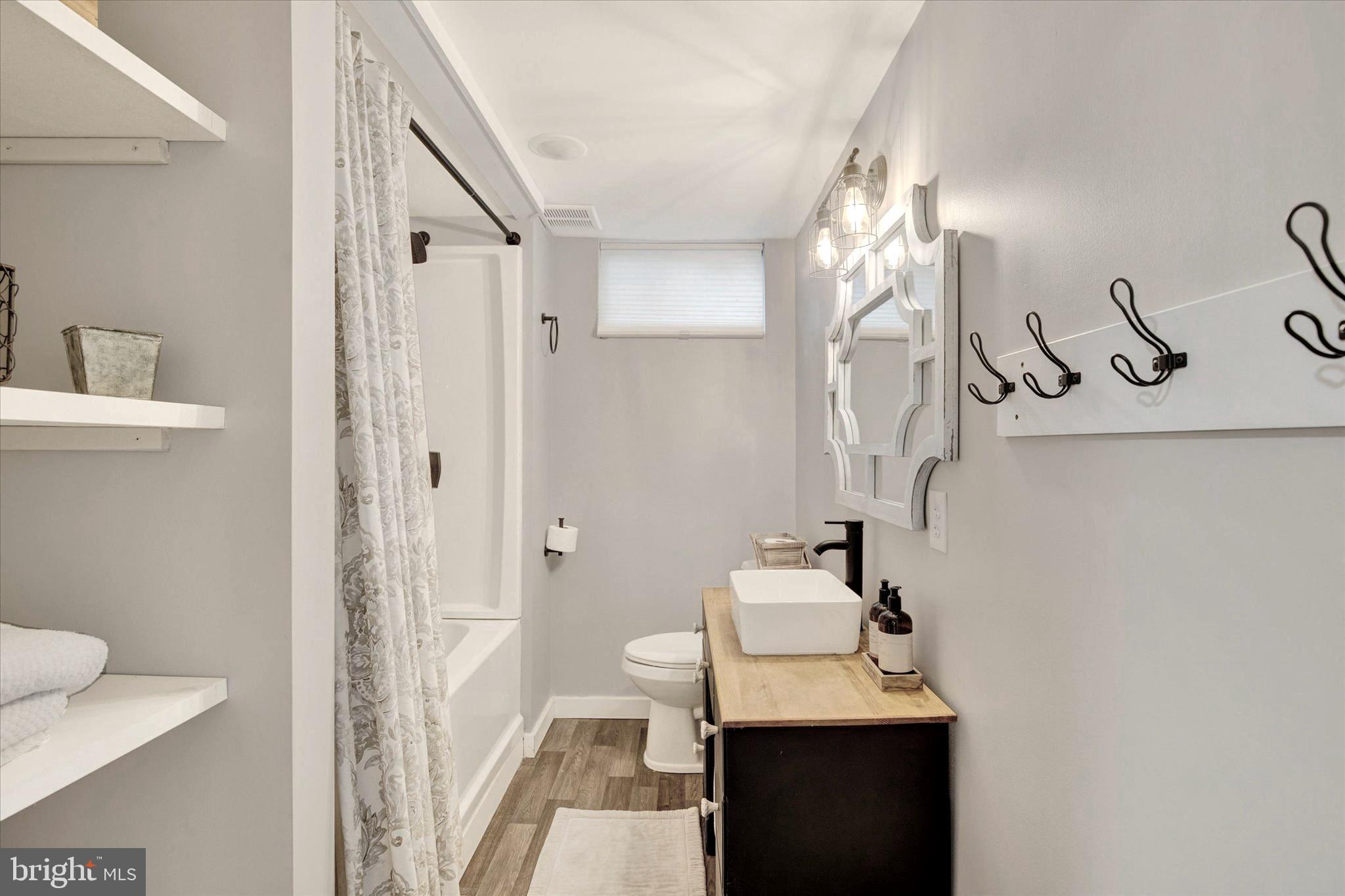 JARRETTSVILLE - Residential