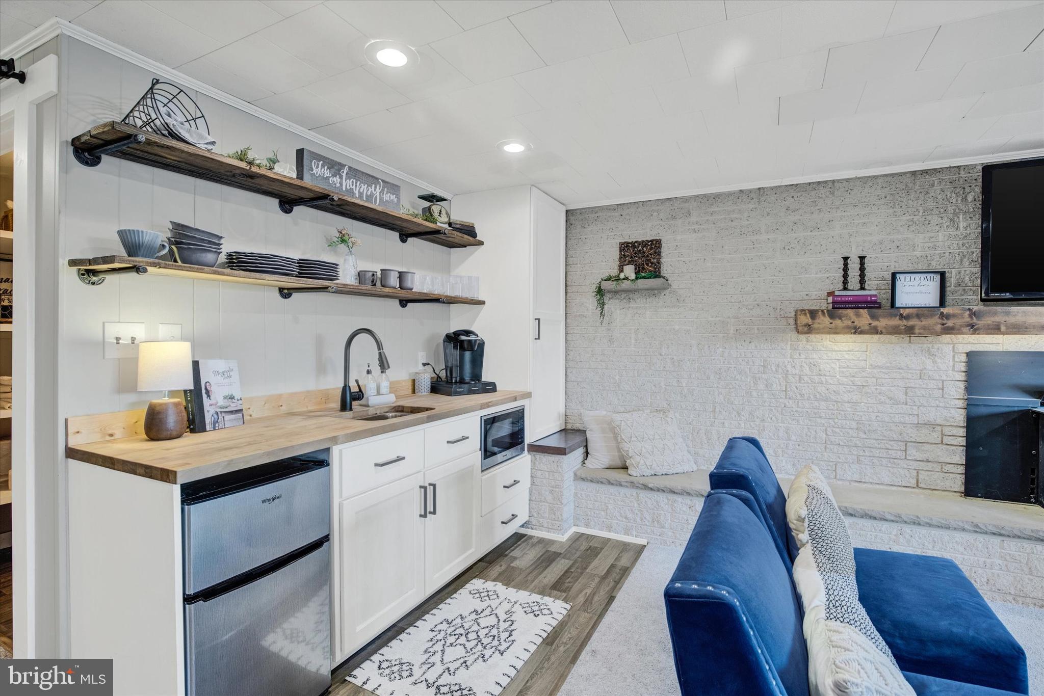 JARRETTSVILLE - Residential