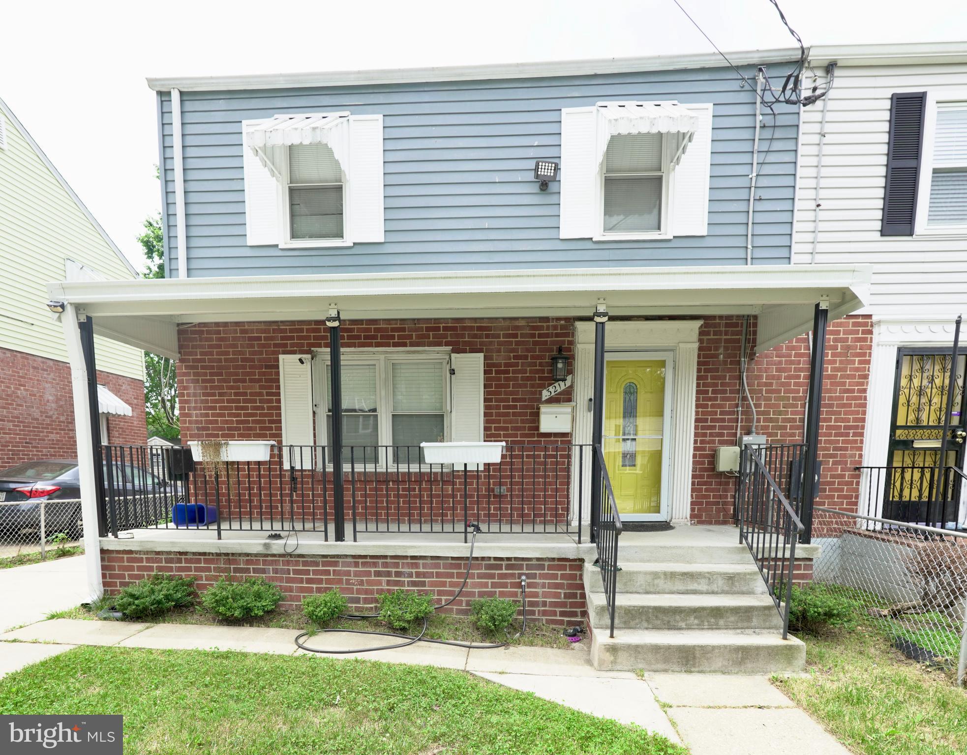 HILLCREST GARDENS - Residential Lease