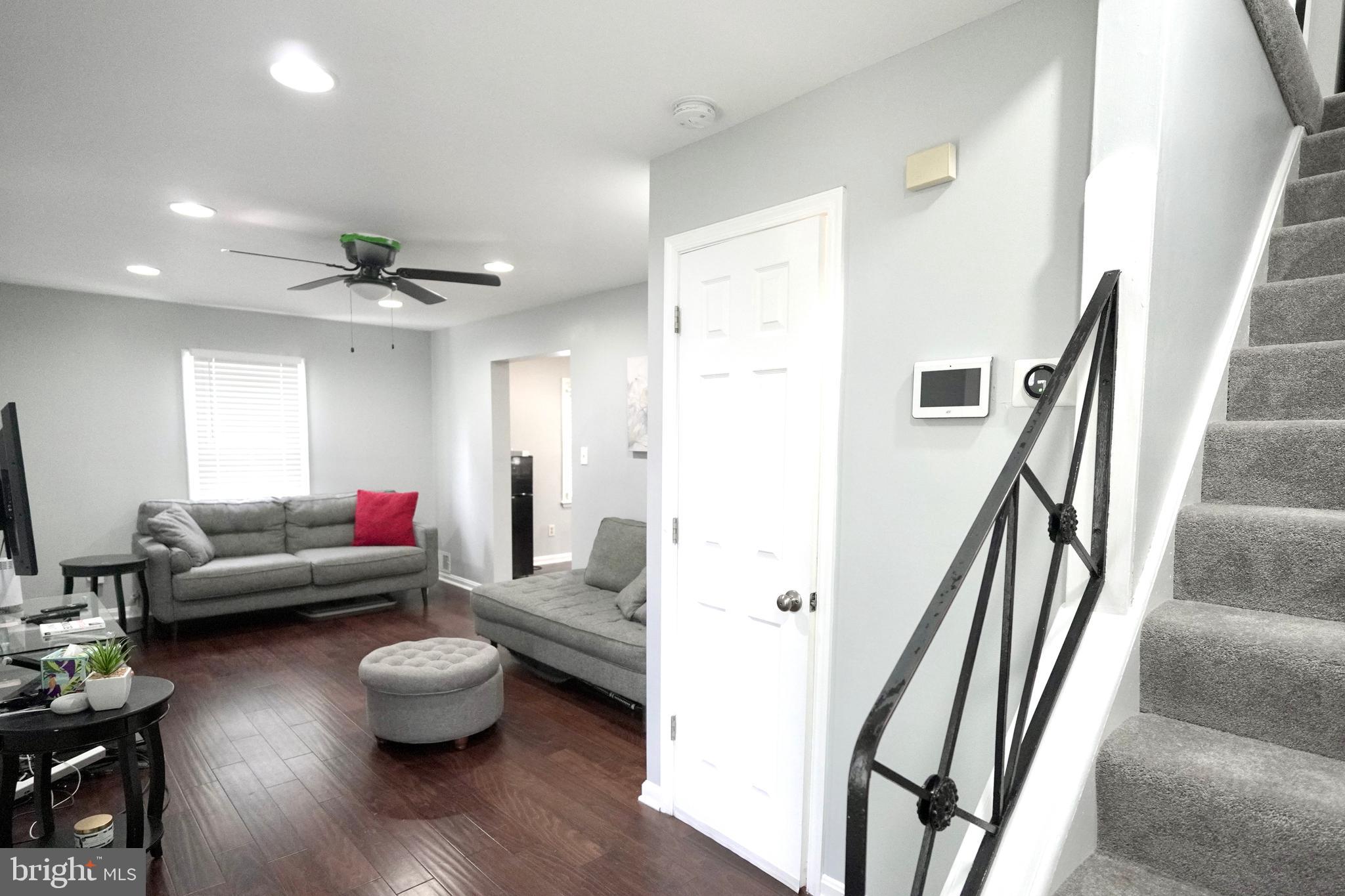 HILLCREST GARDENS - Residential Lease