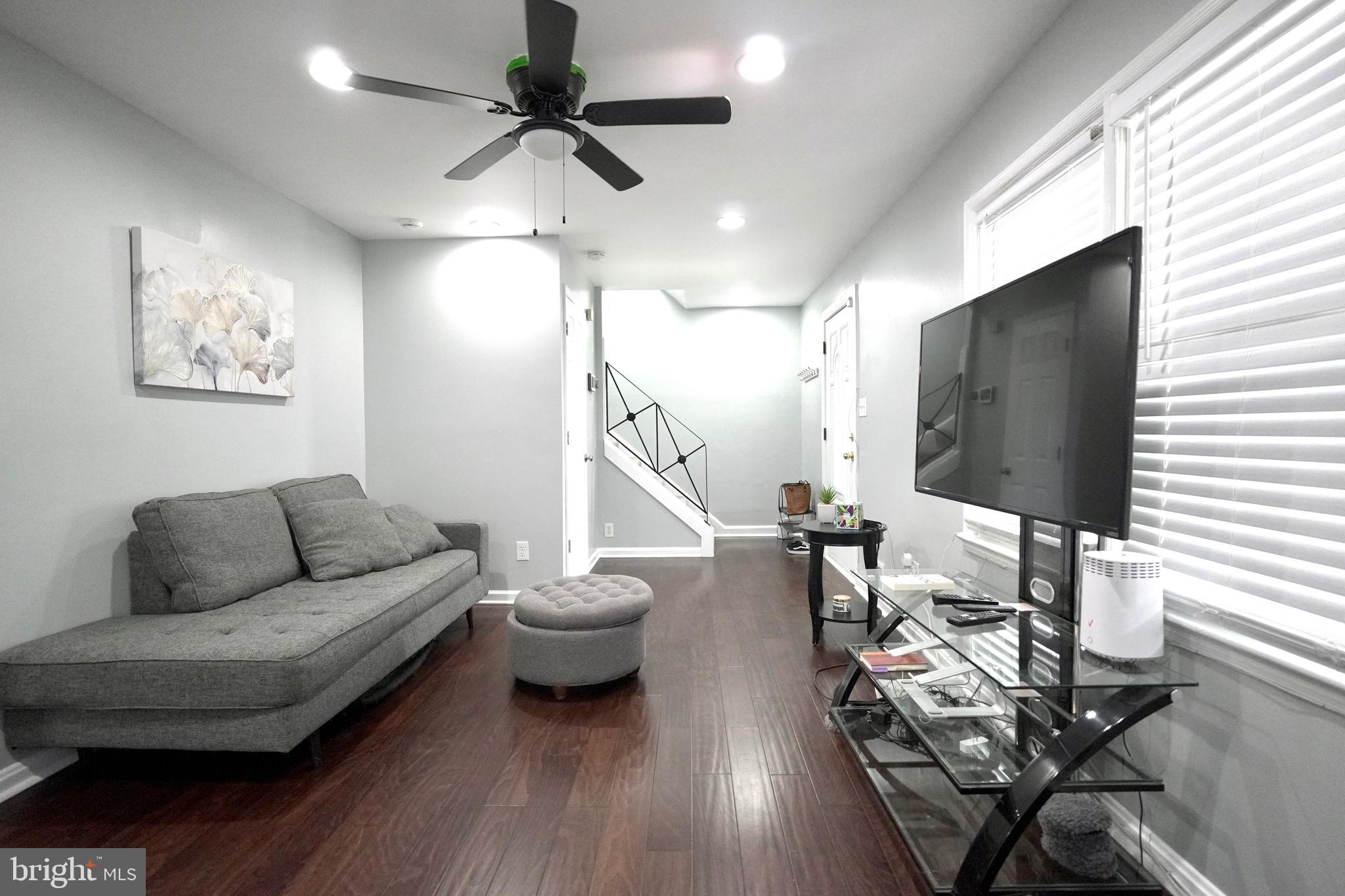 HILLCREST GARDENS - Residential Lease