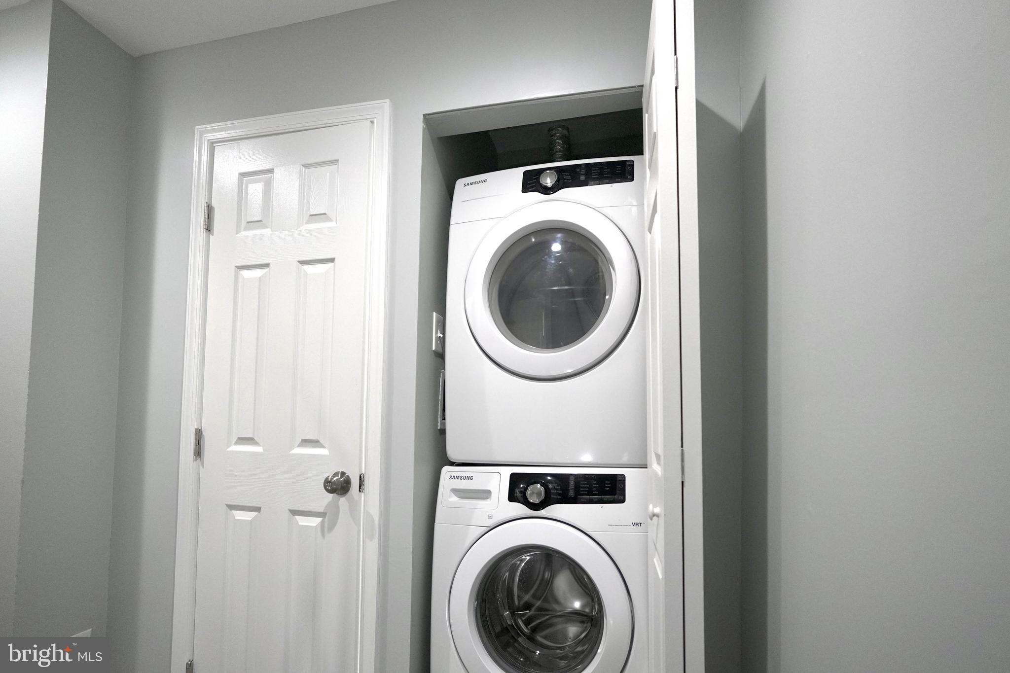 HILLCREST GARDENS - Residential Lease