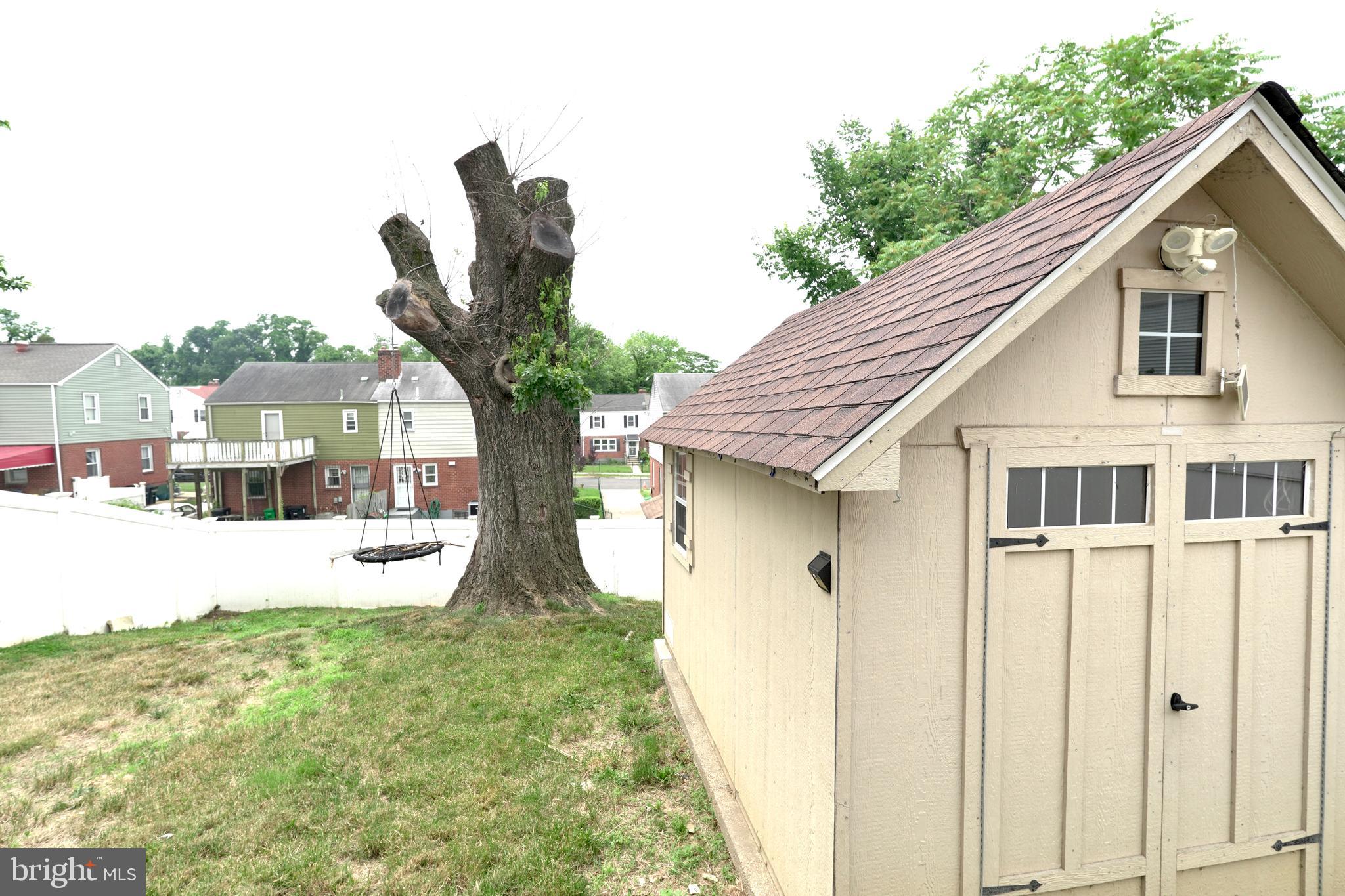 HILLCREST GARDENS - Residential Lease