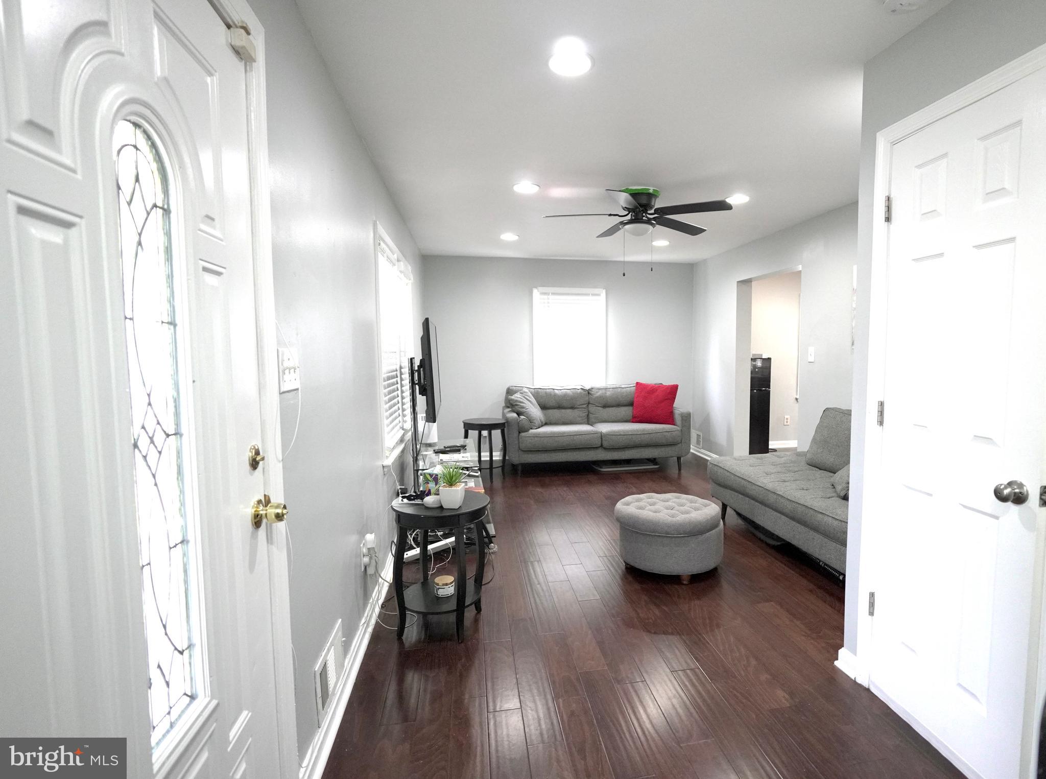 HILLCREST GARDENS - Residential Lease