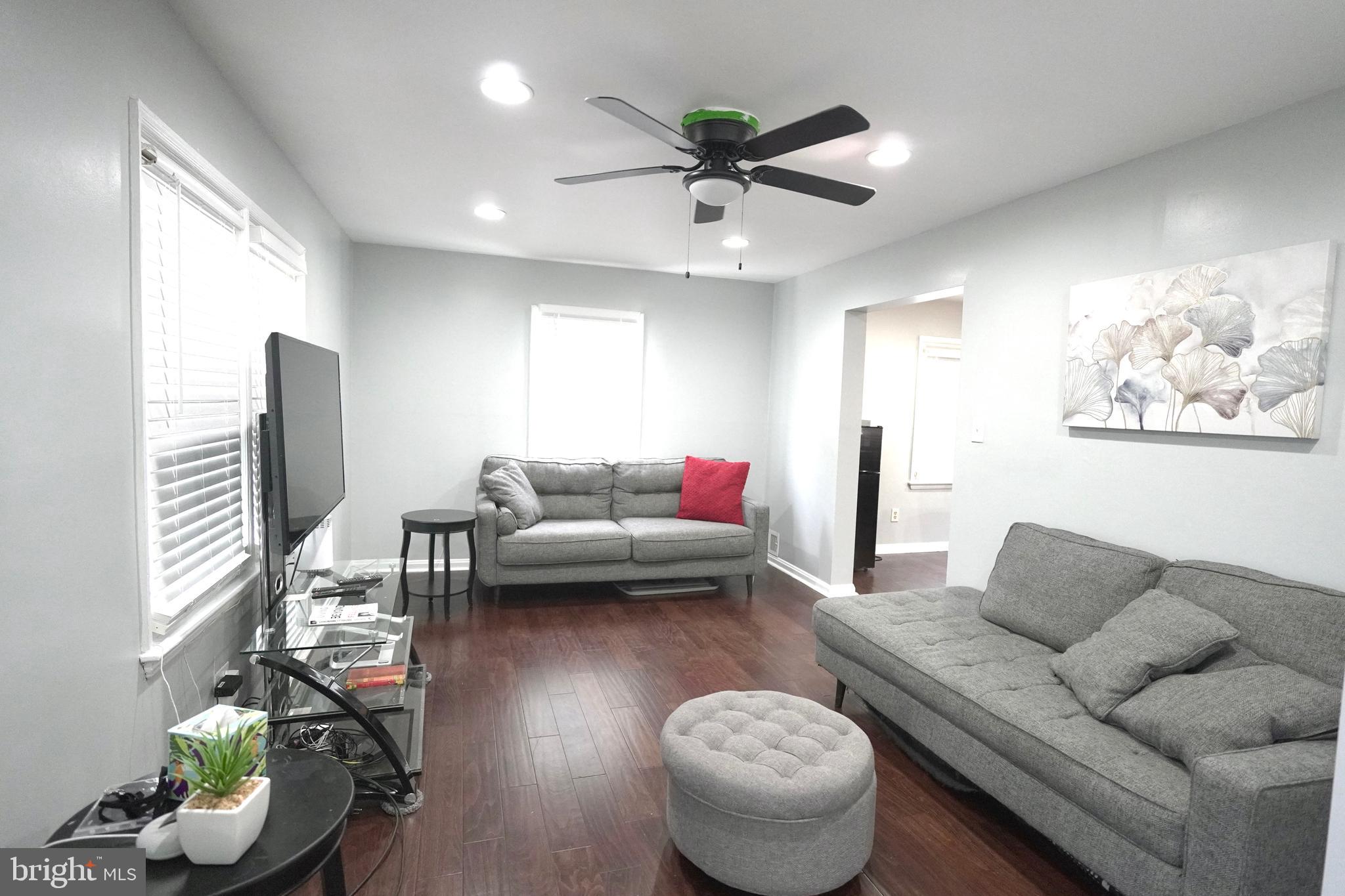 HILLCREST GARDENS - Residential Lease