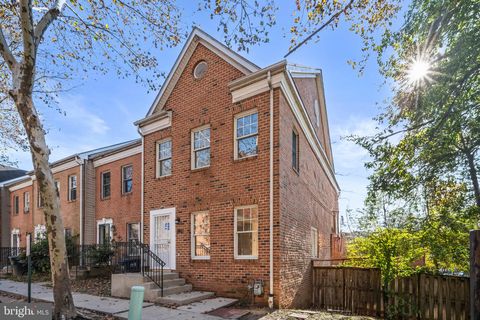 801 HR DRIVE SE WASHINGTON DC 20032