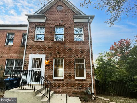 801 HR DRIVE SE WASHINGTON DC 20032