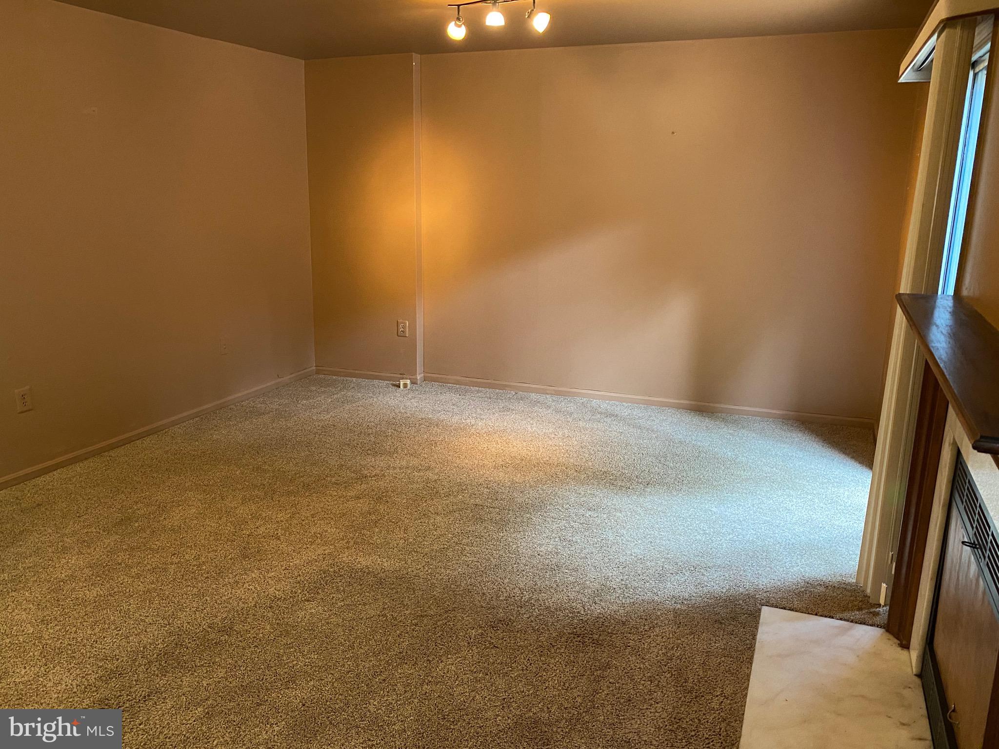 HILLSDALE - Residential Lease