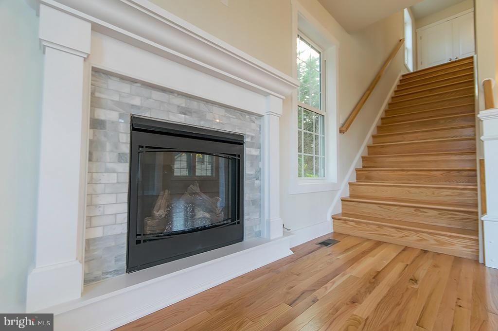 CHARLES TOWN - Residential