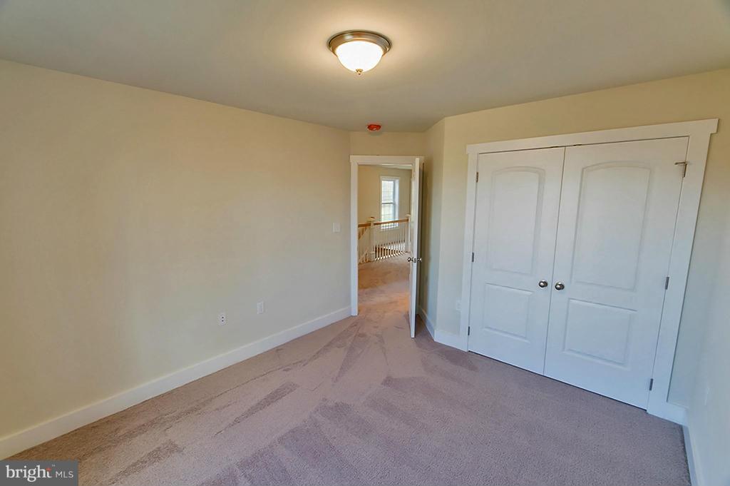 CHARLES TOWN - Residential