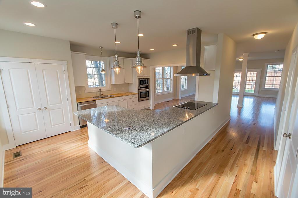 CHARLES TOWN - Residential