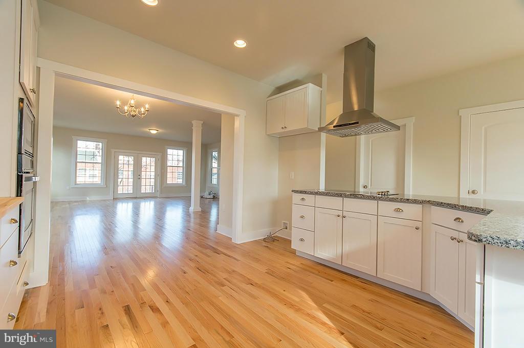 CHARLES TOWN - Residential