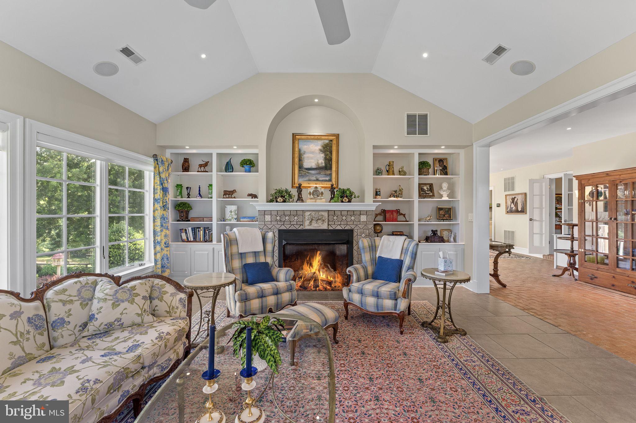 10590 MOUNTAIN SHADOW LANE