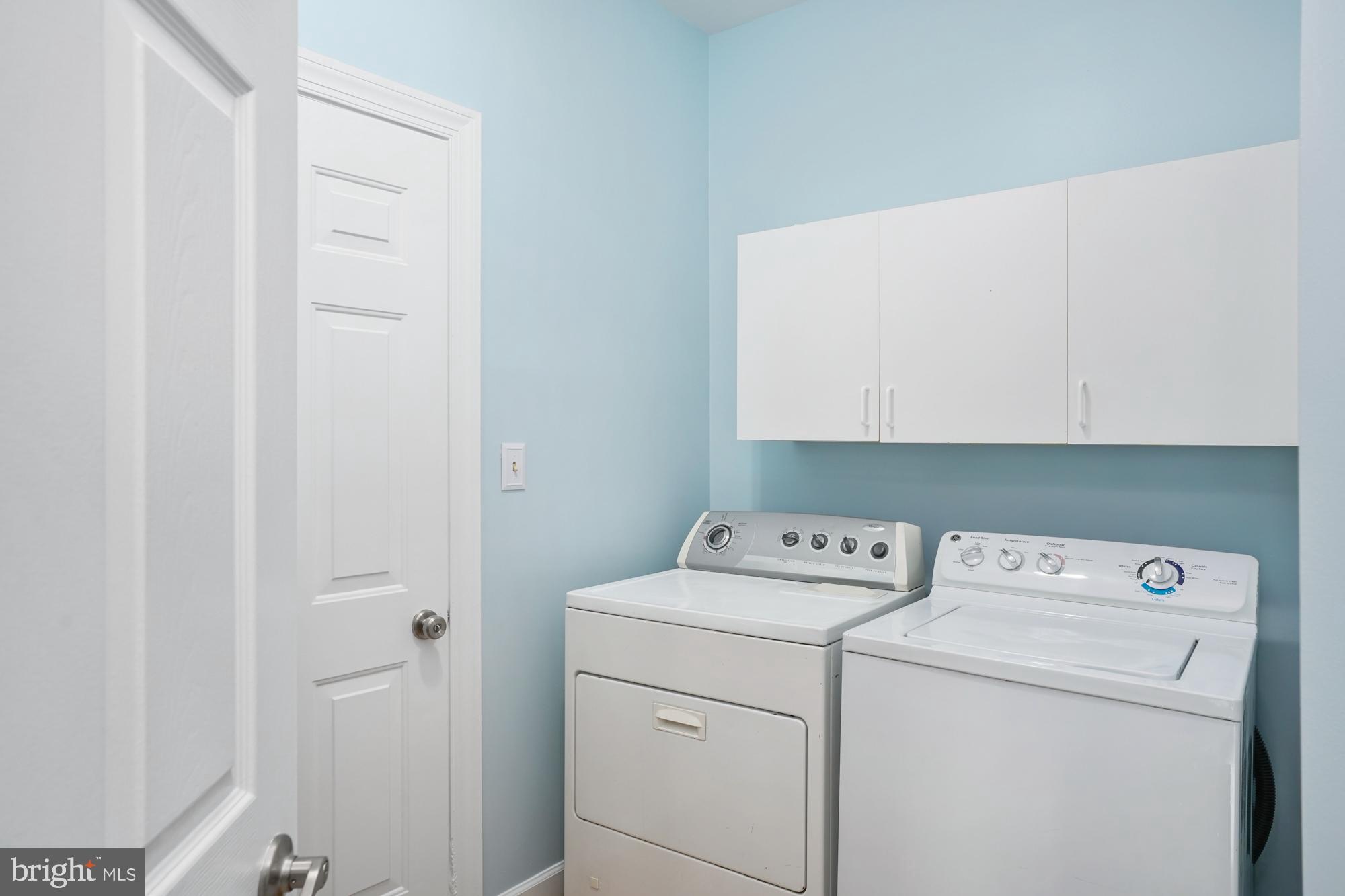 SIGNAL HILL - Residential