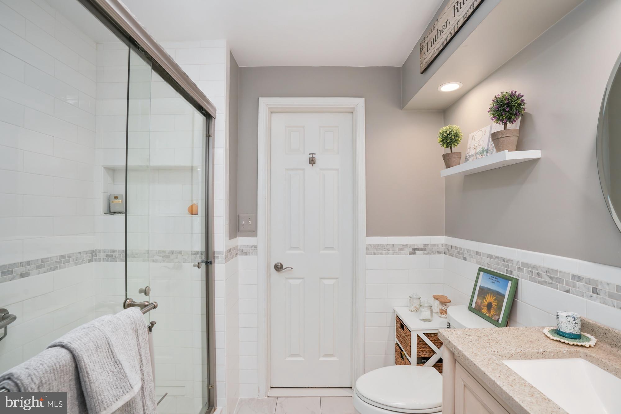 SIGNAL HILL - Residential