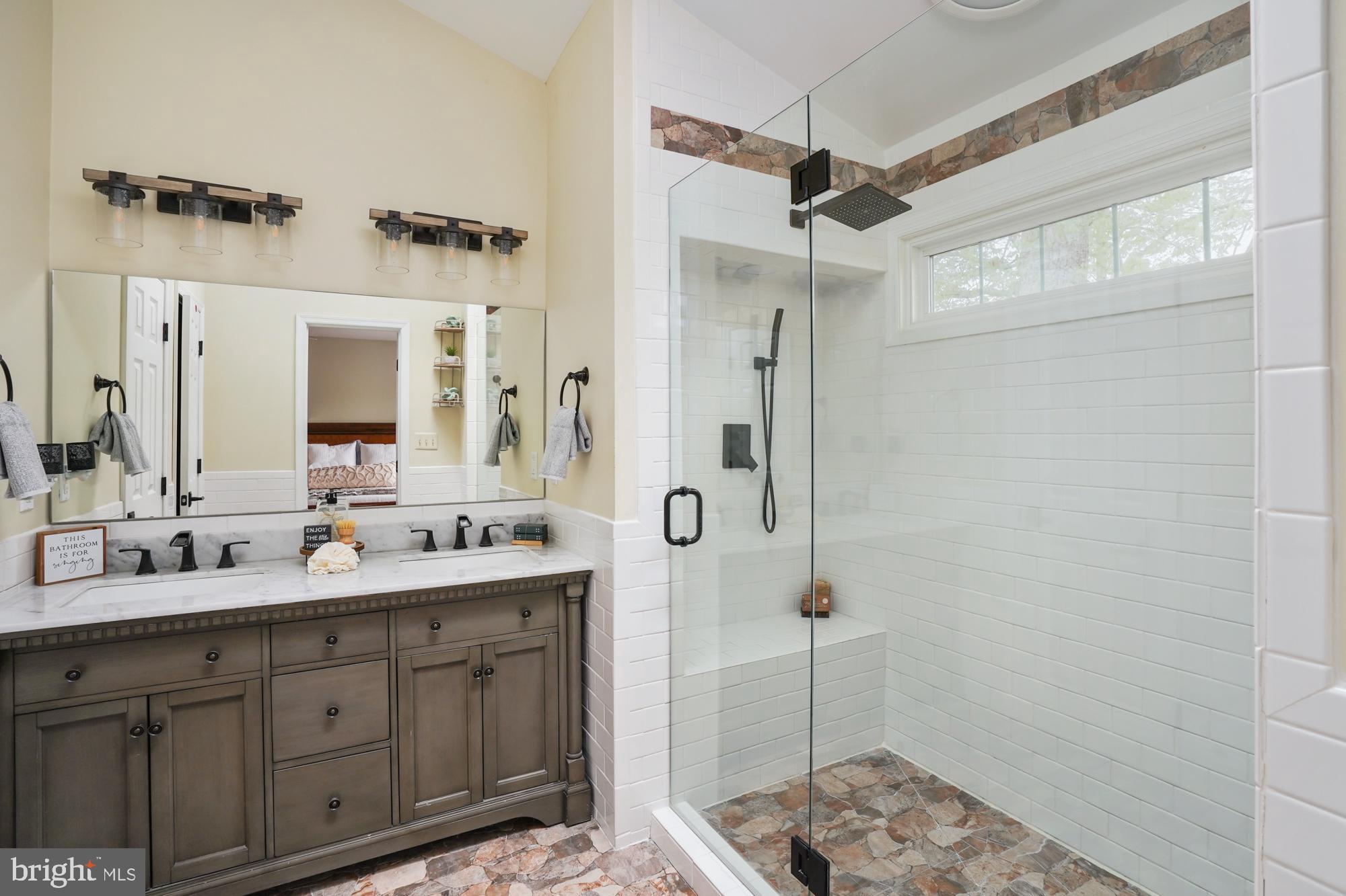 SIGNAL HILL - Residential