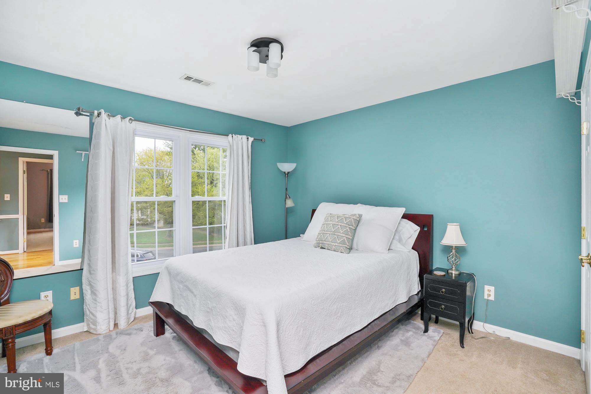 SIGNAL HILL - Residential