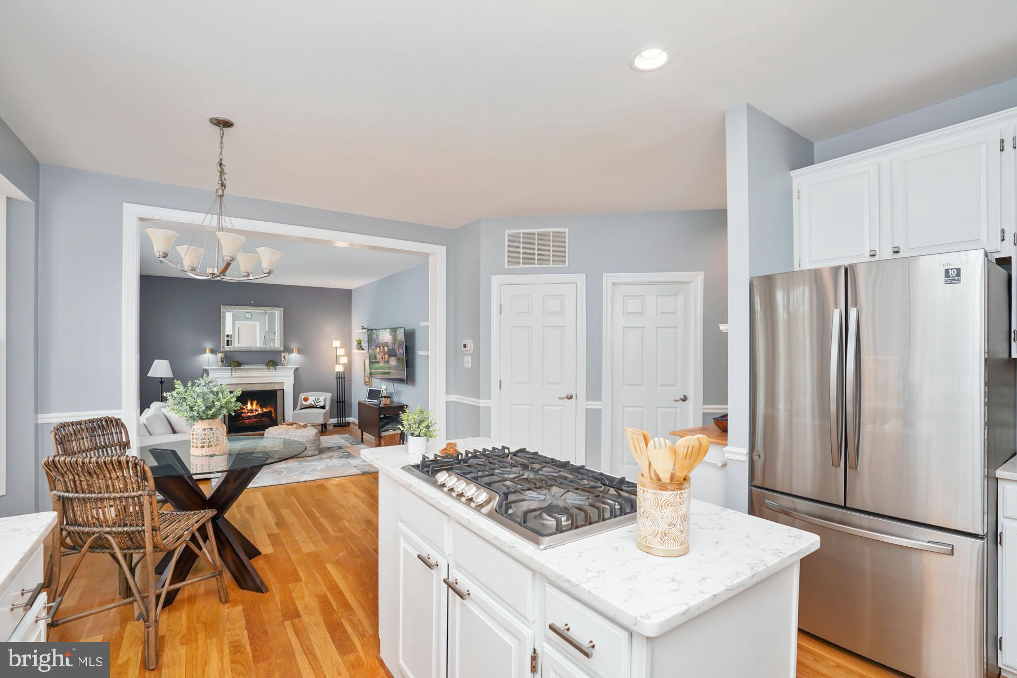 SIGNAL HILL - Residential