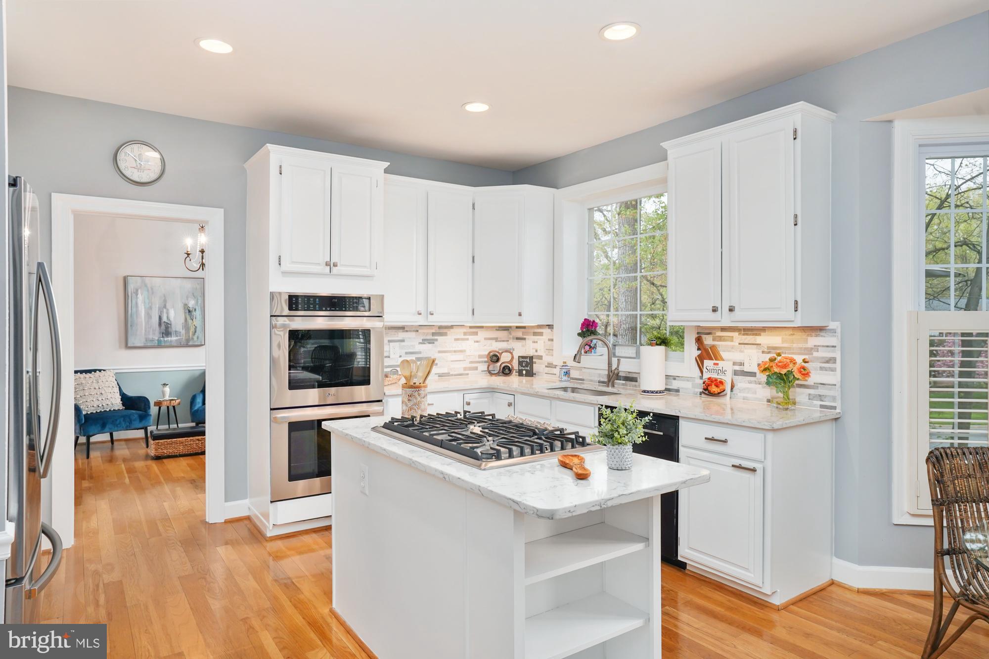 SIGNAL HILL - Residential