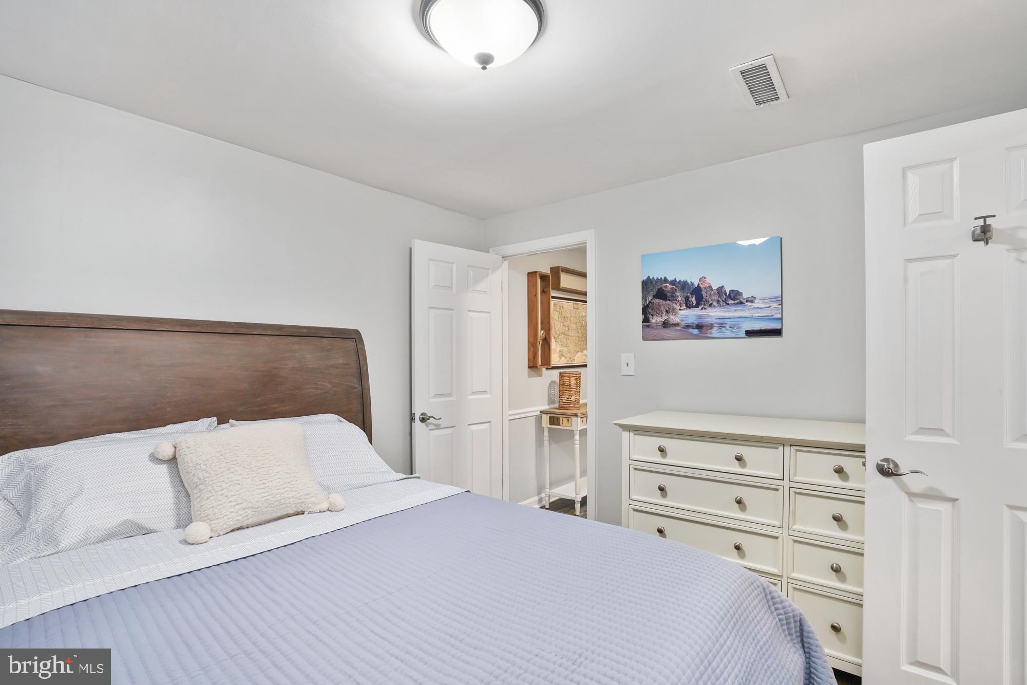 SIGNAL HILL - Residential