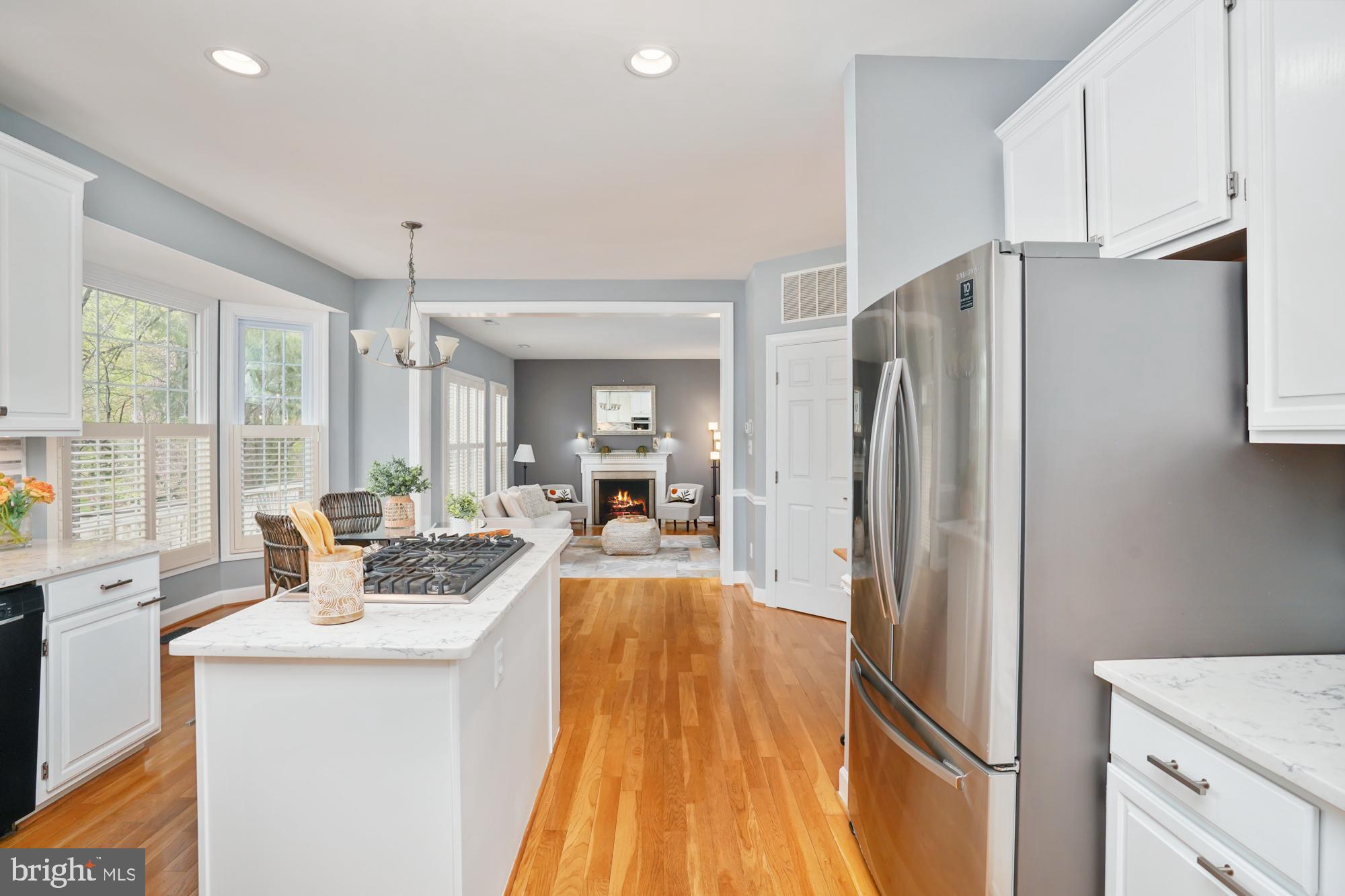 SIGNAL HILL - Residential