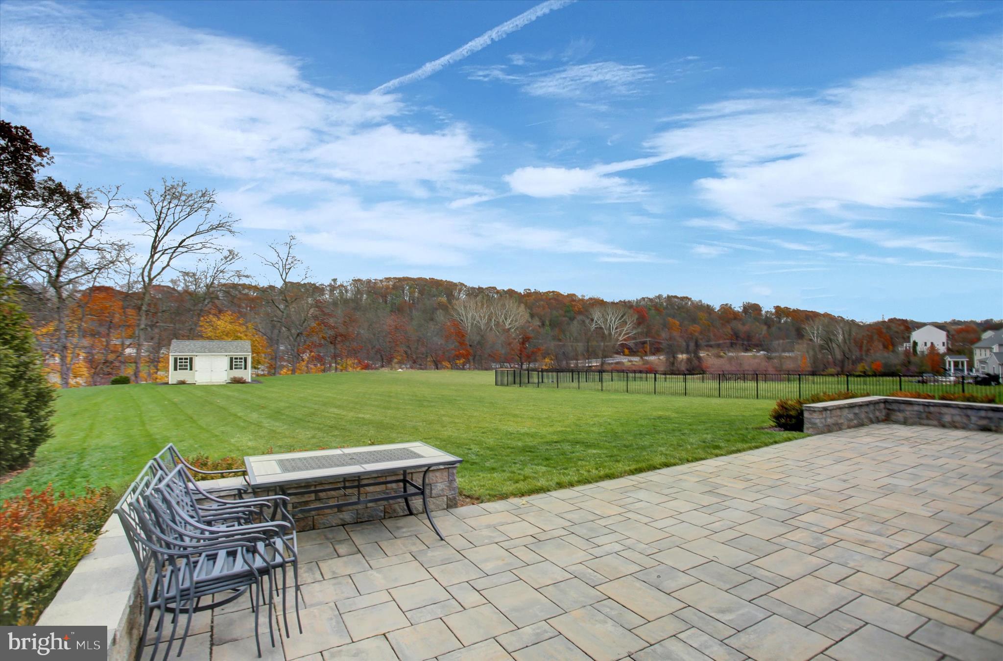 KENDALE OAKS - Residential