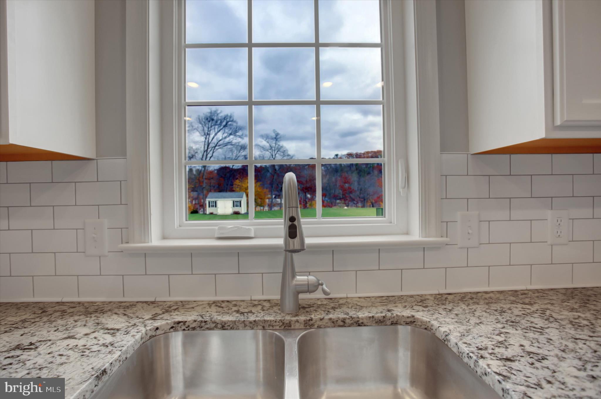 KENDALE OAKS - Residential