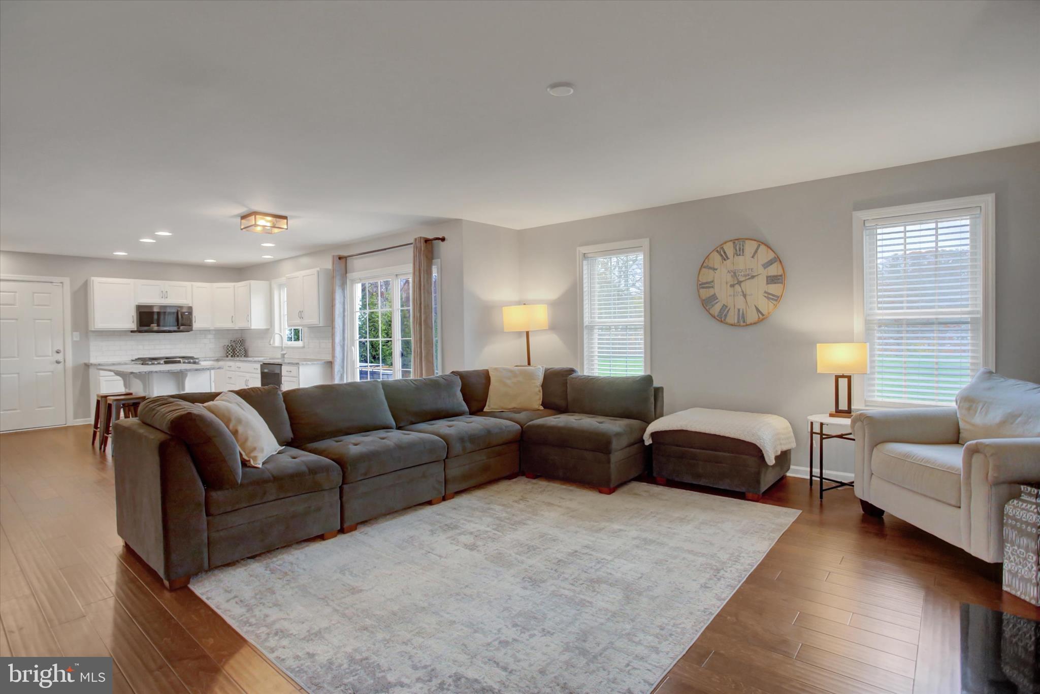 KENDALE OAKS - Residential