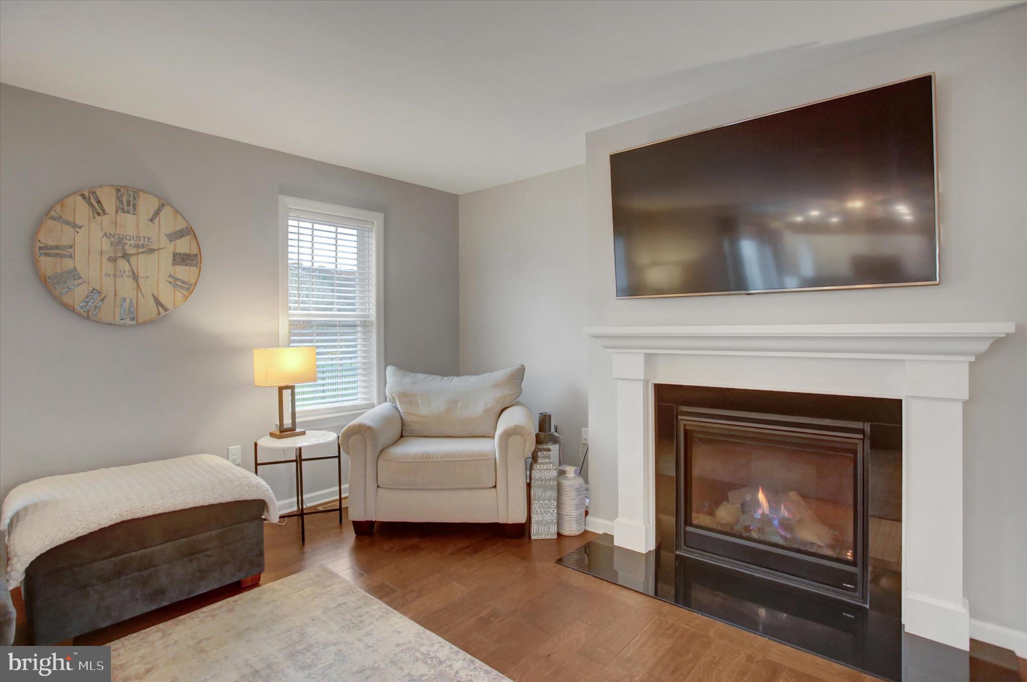 KENDALE OAKS - Residential