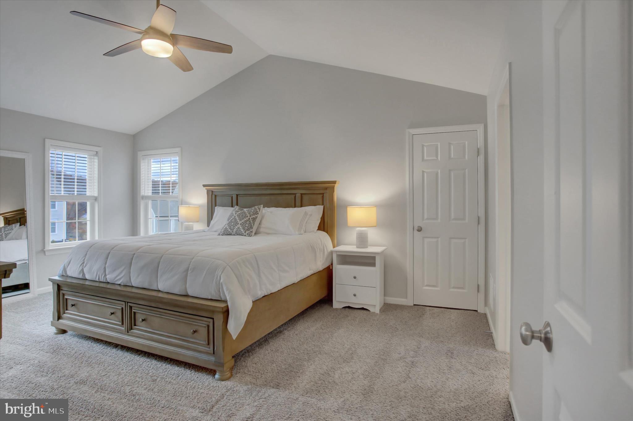 KENDALE OAKS - Residential