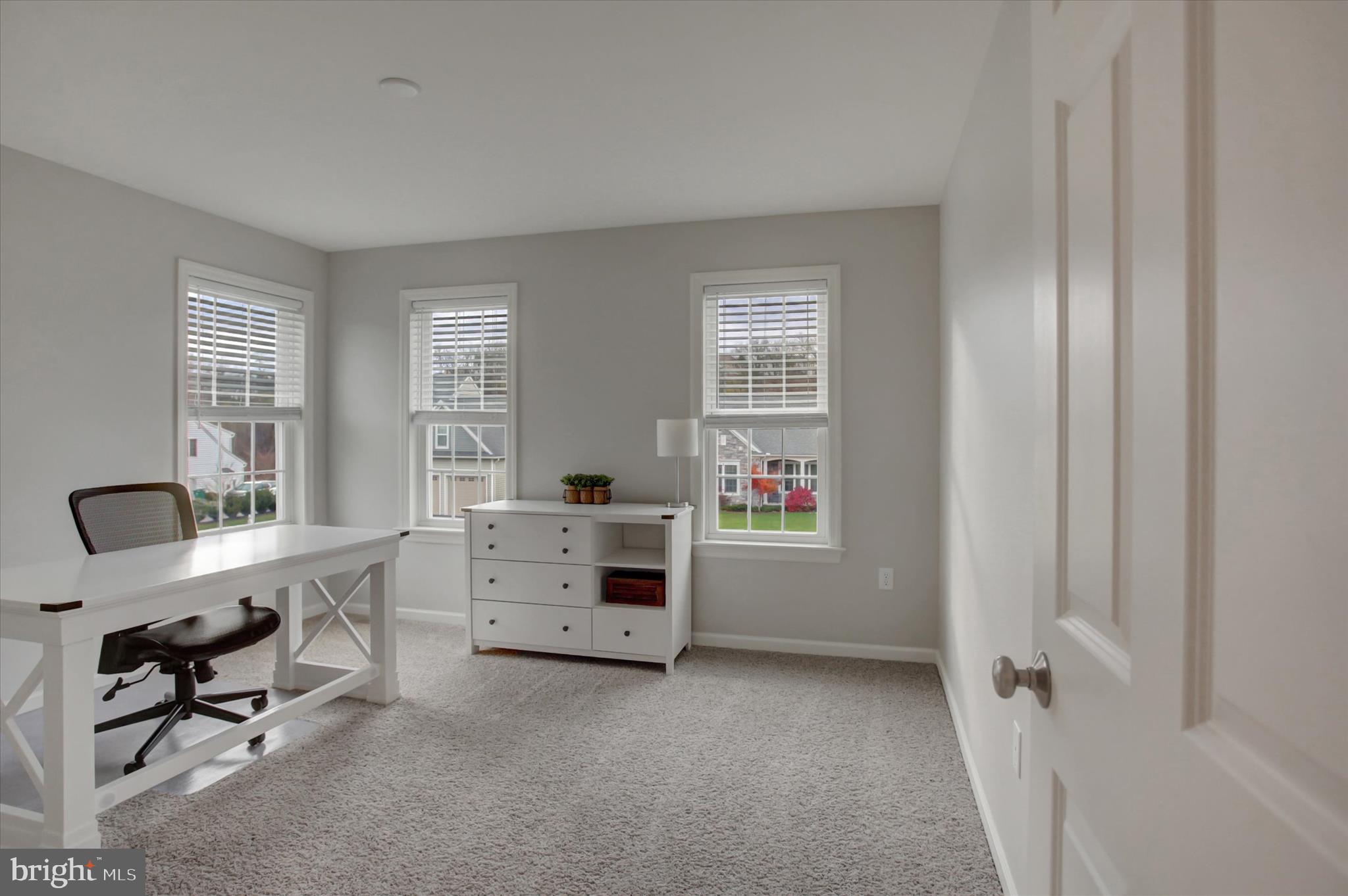 KENDALE OAKS - Residential