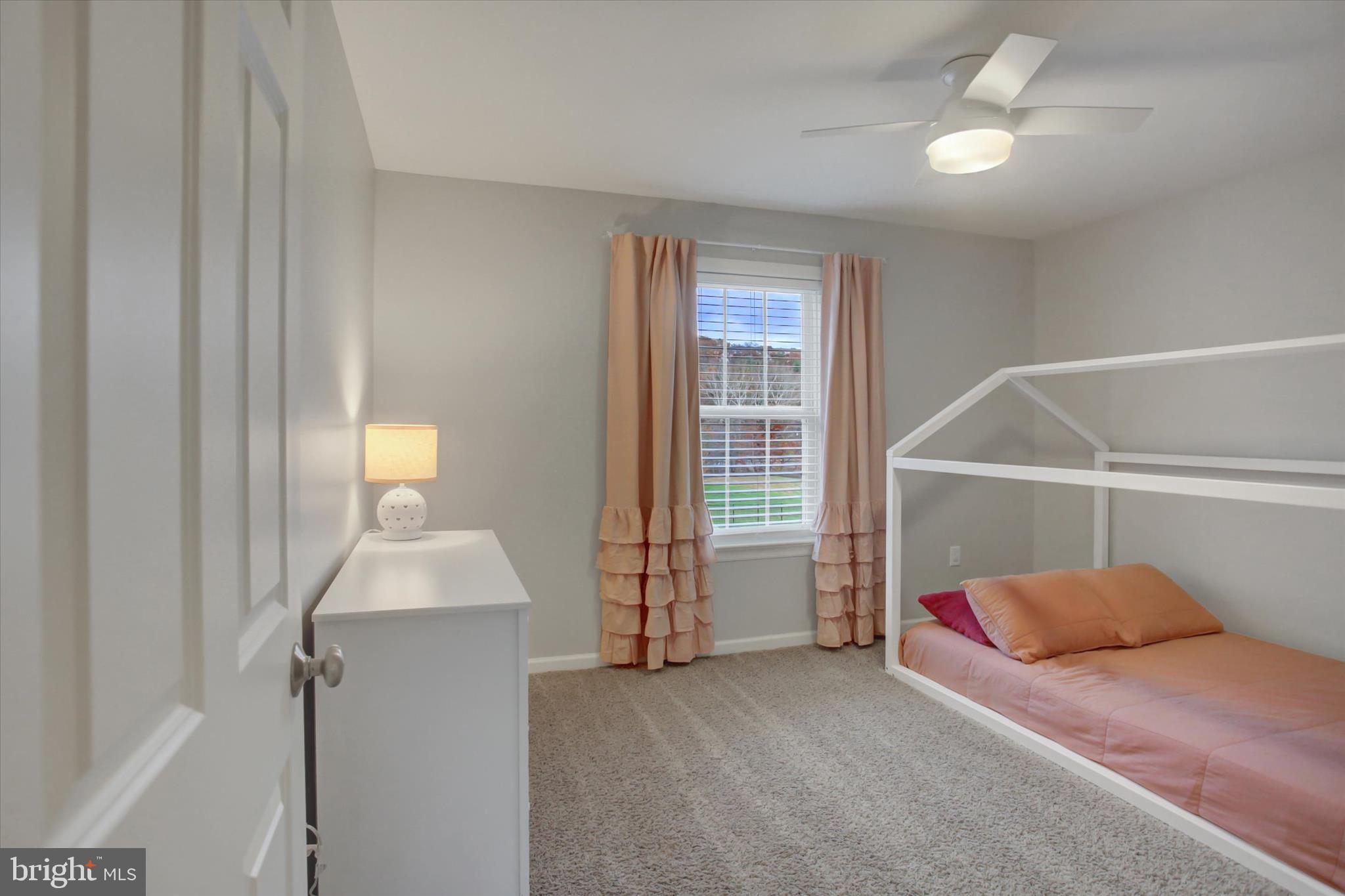 KENDALE OAKS - Residential