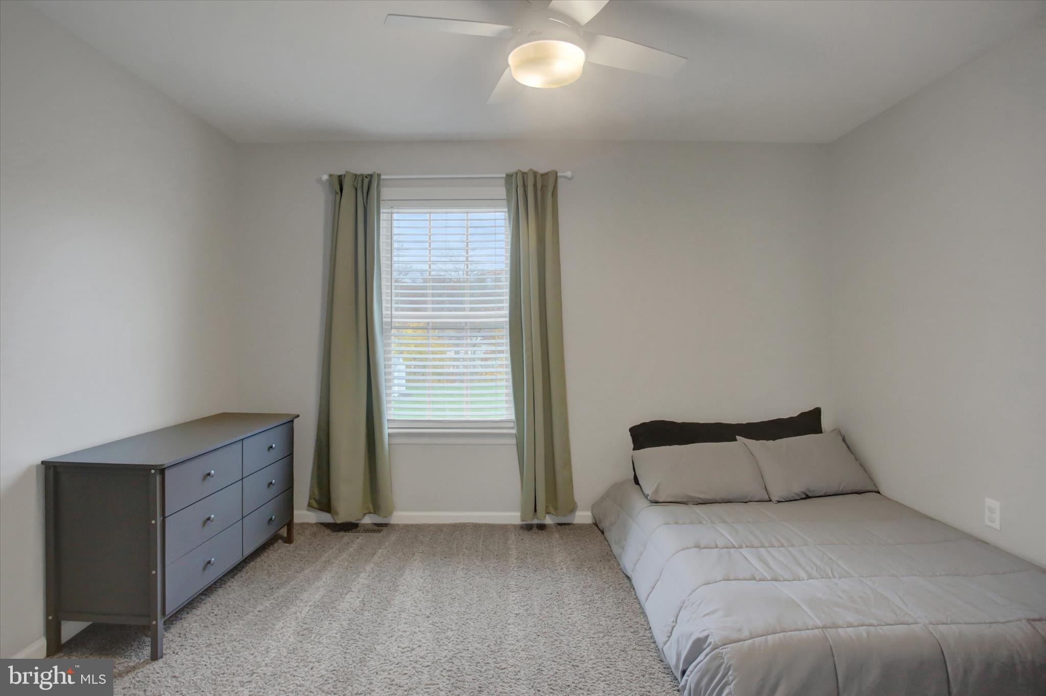 KENDALE OAKS - Residential