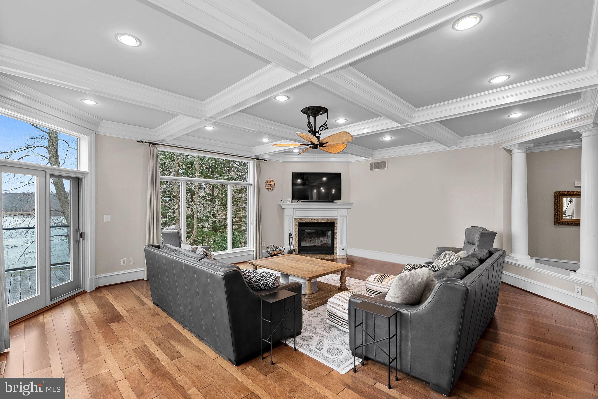 MAYNADIER - Residential