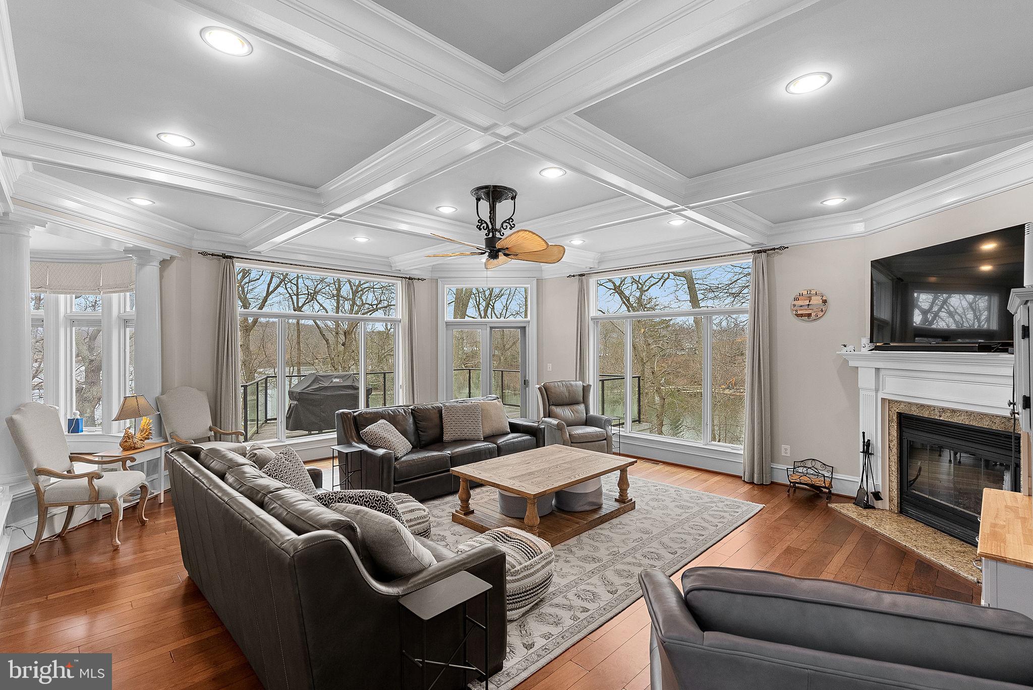 MAYNADIER - Residential