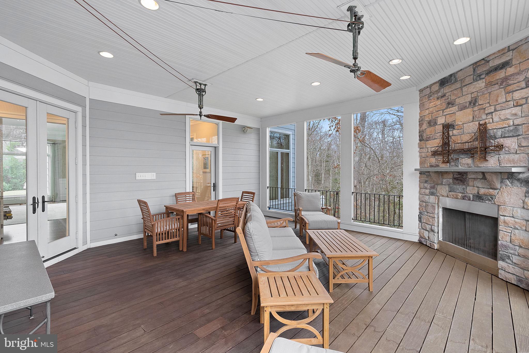 MAYNADIER - Residential