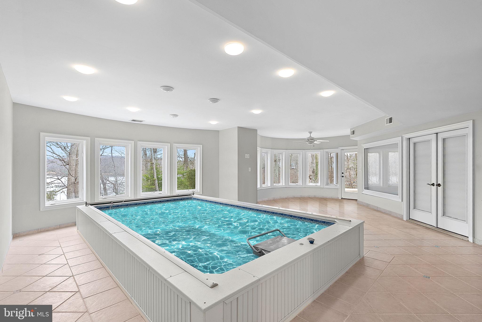 MAYNADIER - Residential