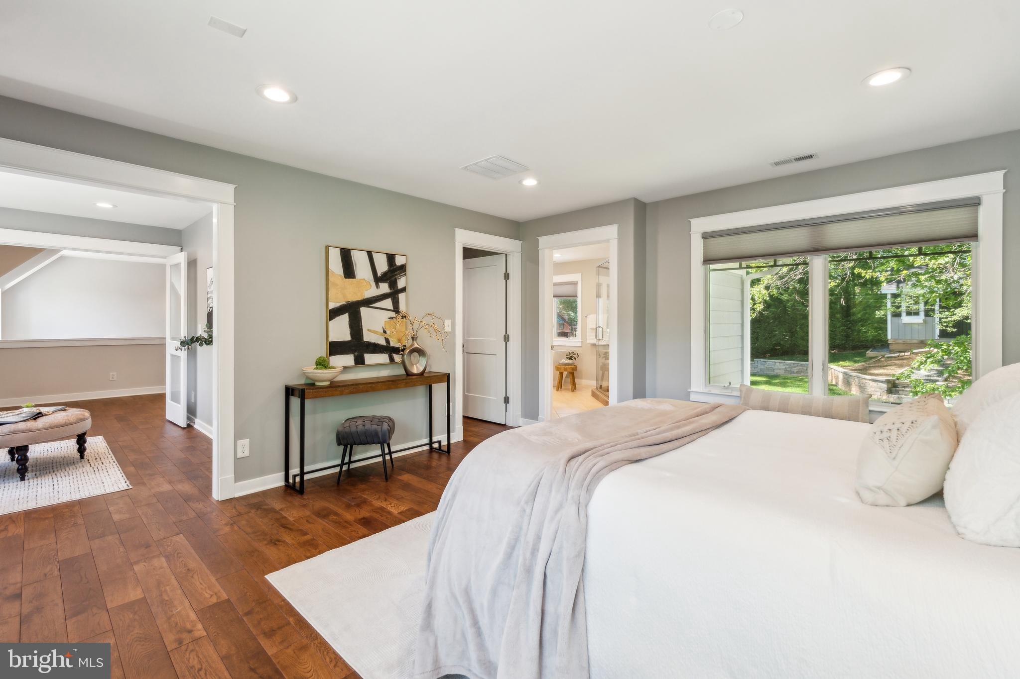 BROYHILL HILLS - Residential