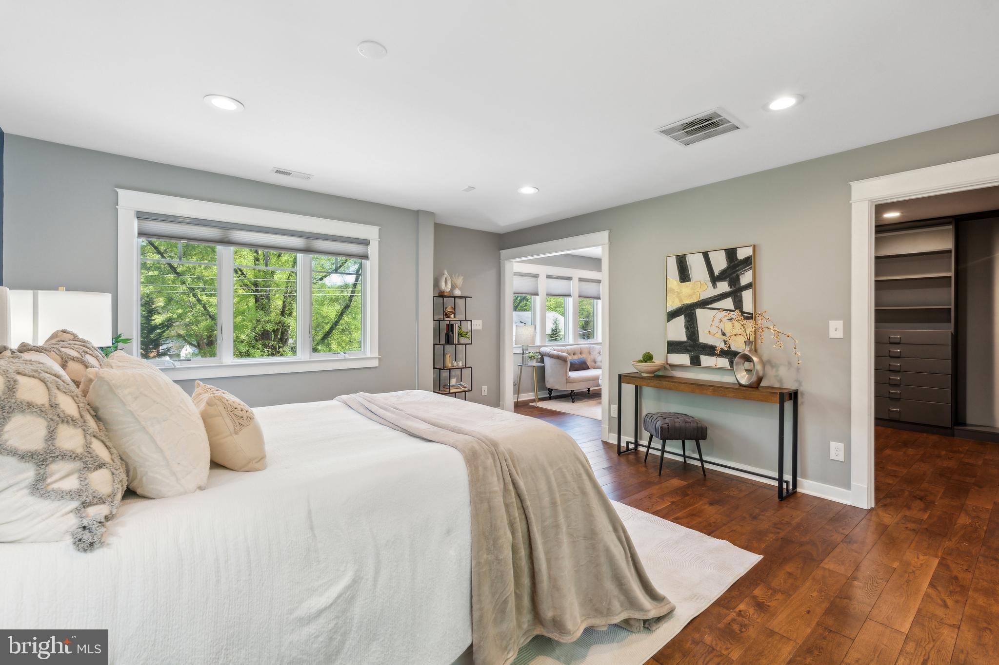 BROYHILL HILLS - Residential