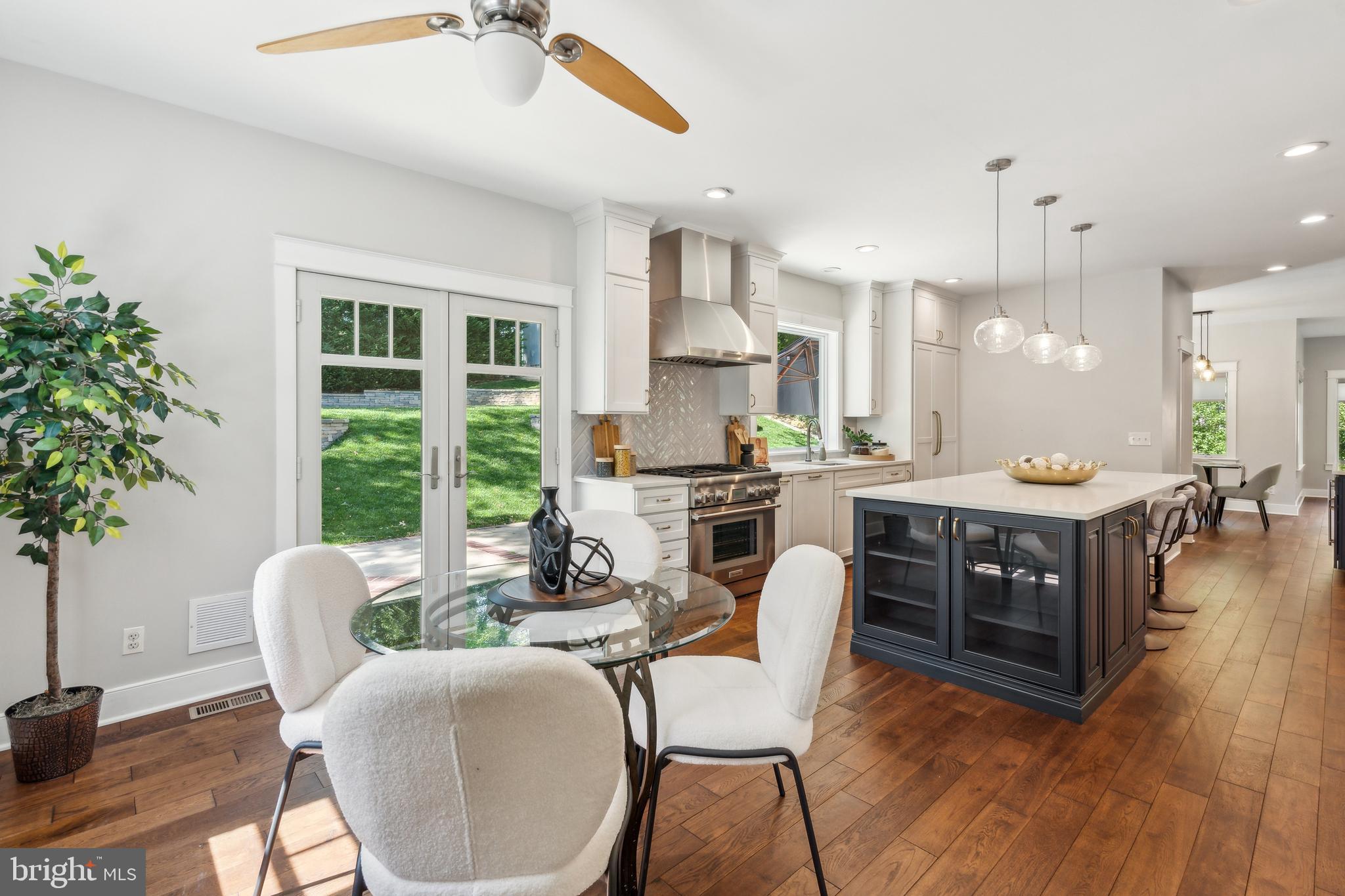 BROYHILL HILLS - Residential