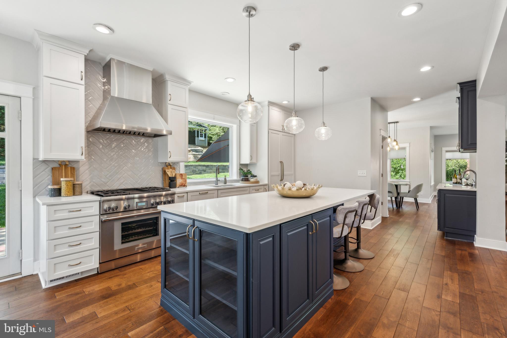 BROYHILL HILLS - Residential