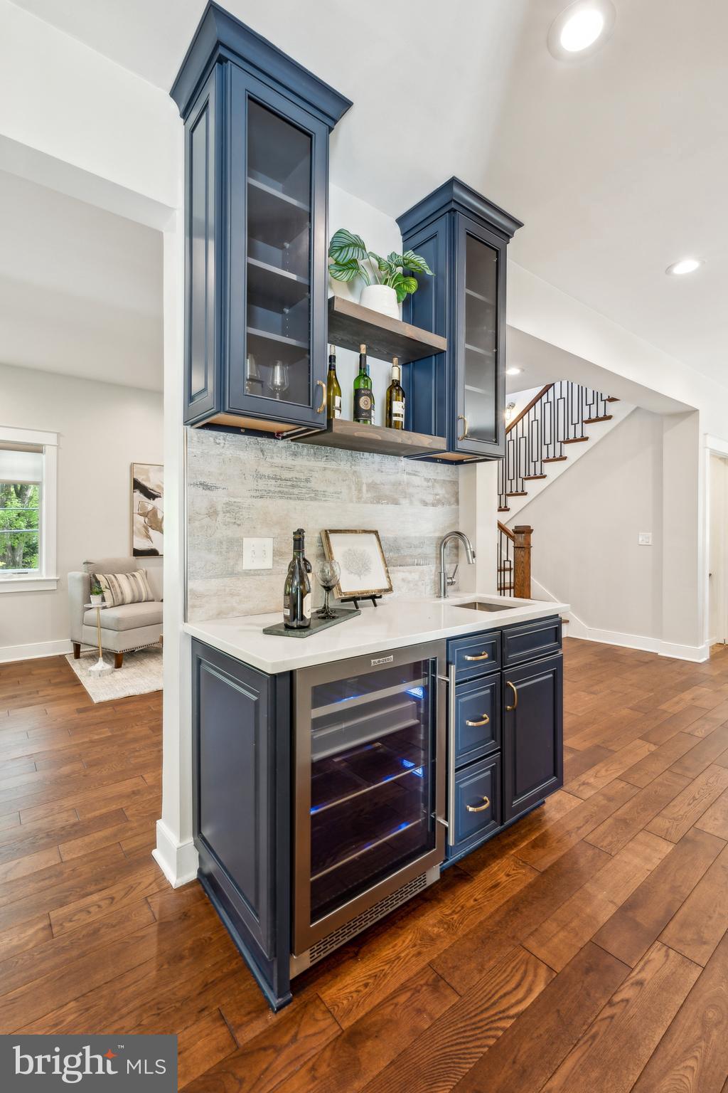 BROYHILL HILLS - Residential