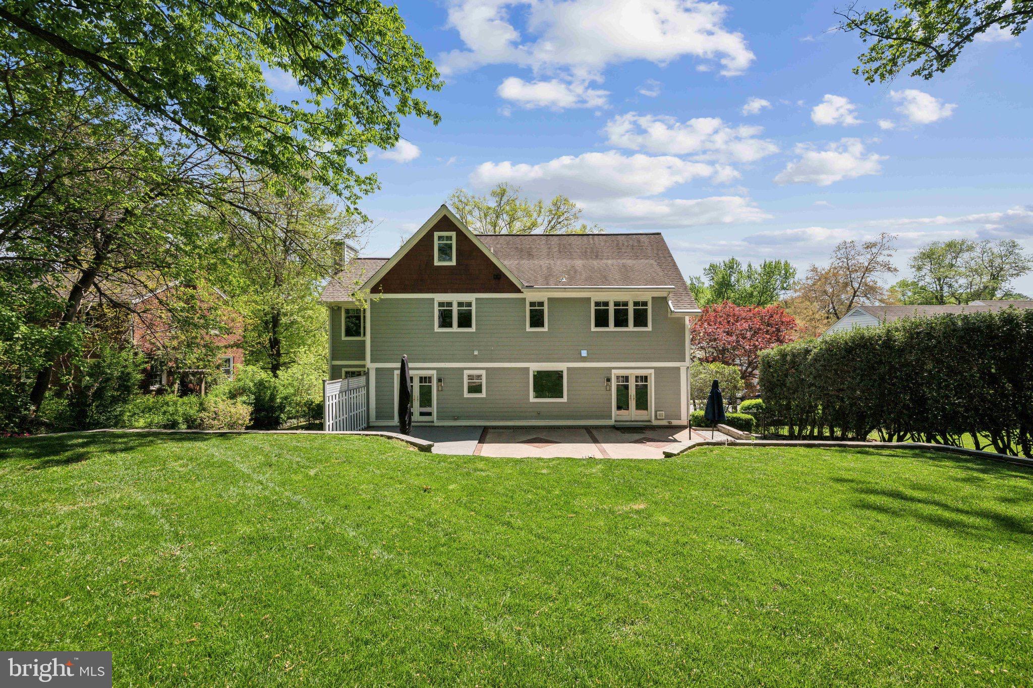 BROYHILL HILLS - Residential